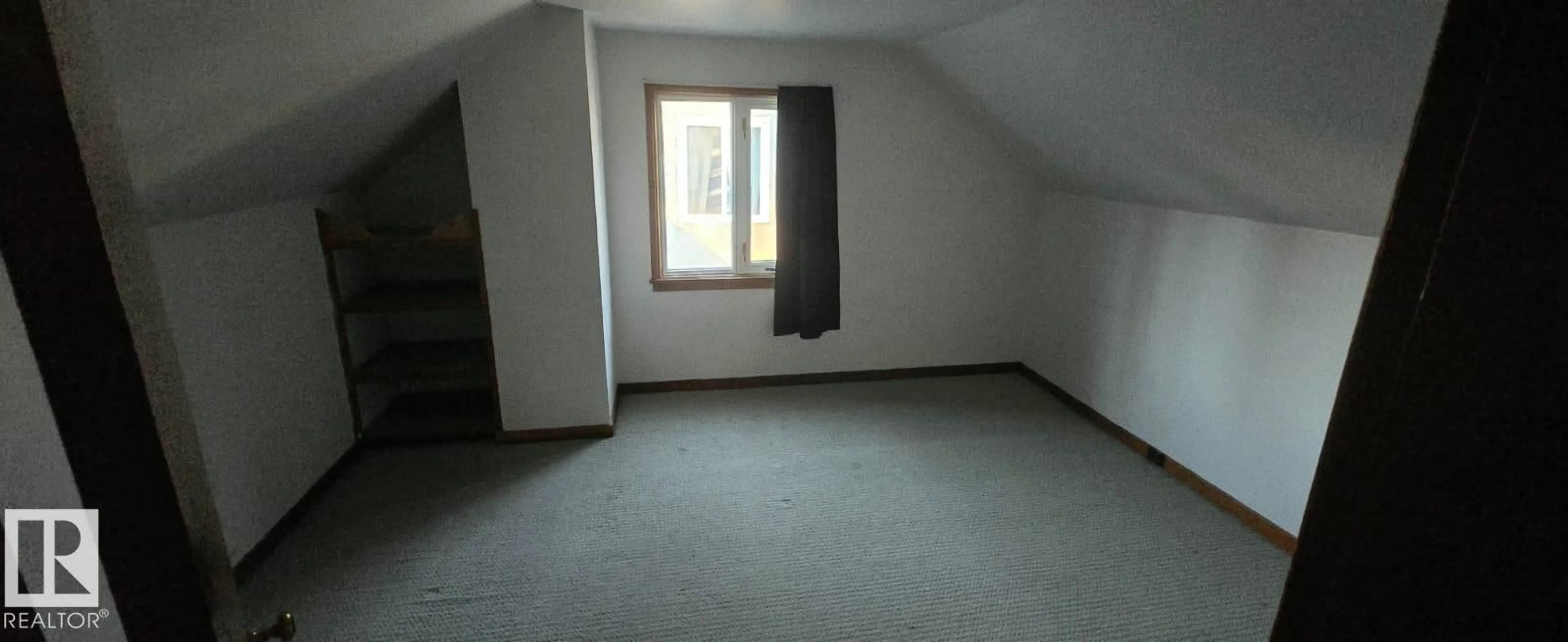 A pic of a room for NW - 11234 71 AV, Edmonton Alberta T6G0A6