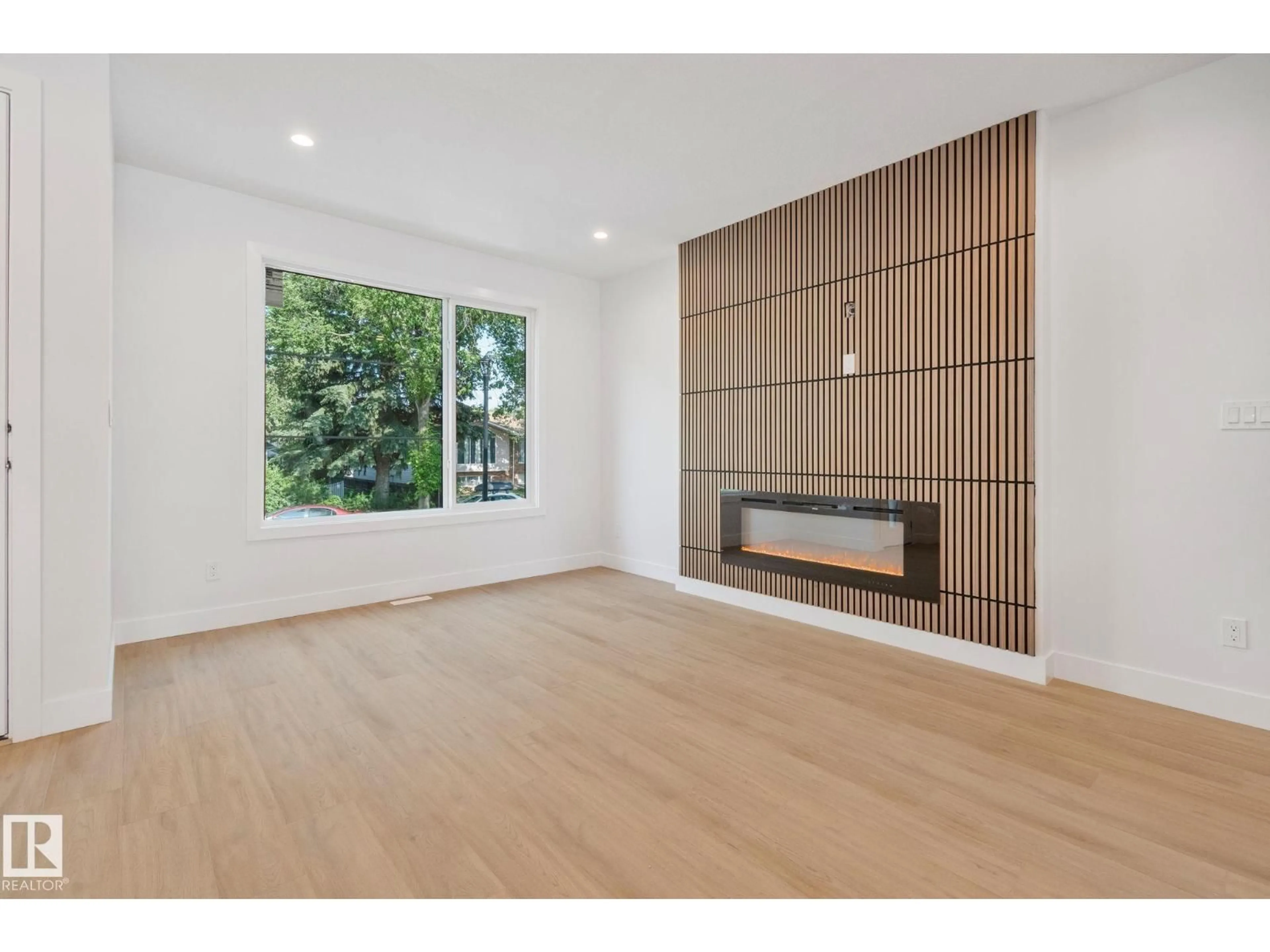 A pic of a room for NW - 11140 126 ST, Edmonton Alberta T5M0P9