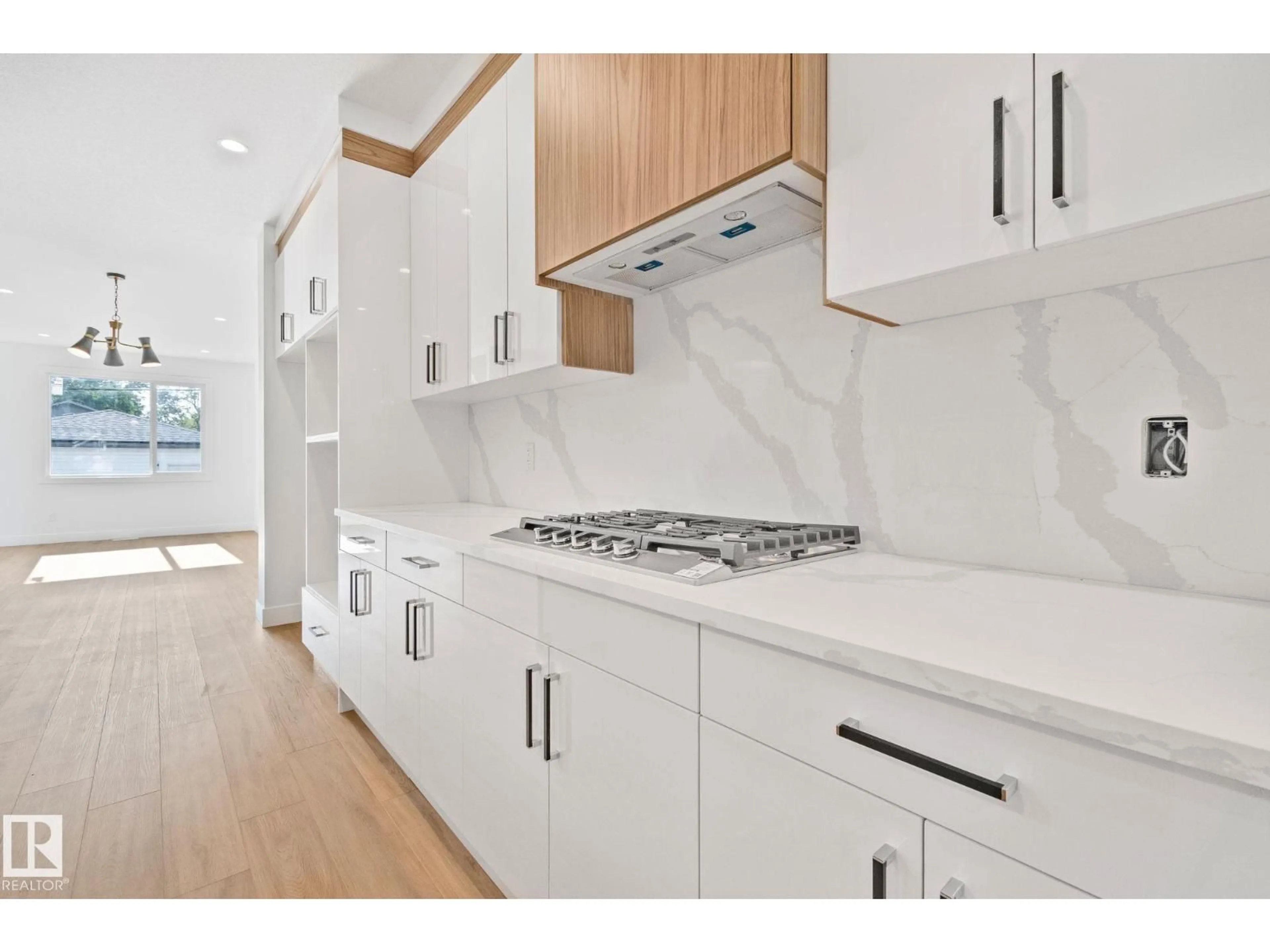 Open concept kitchen, ceramic/tile floor for NW - 11140 126 ST, Edmonton Alberta T5M0P9