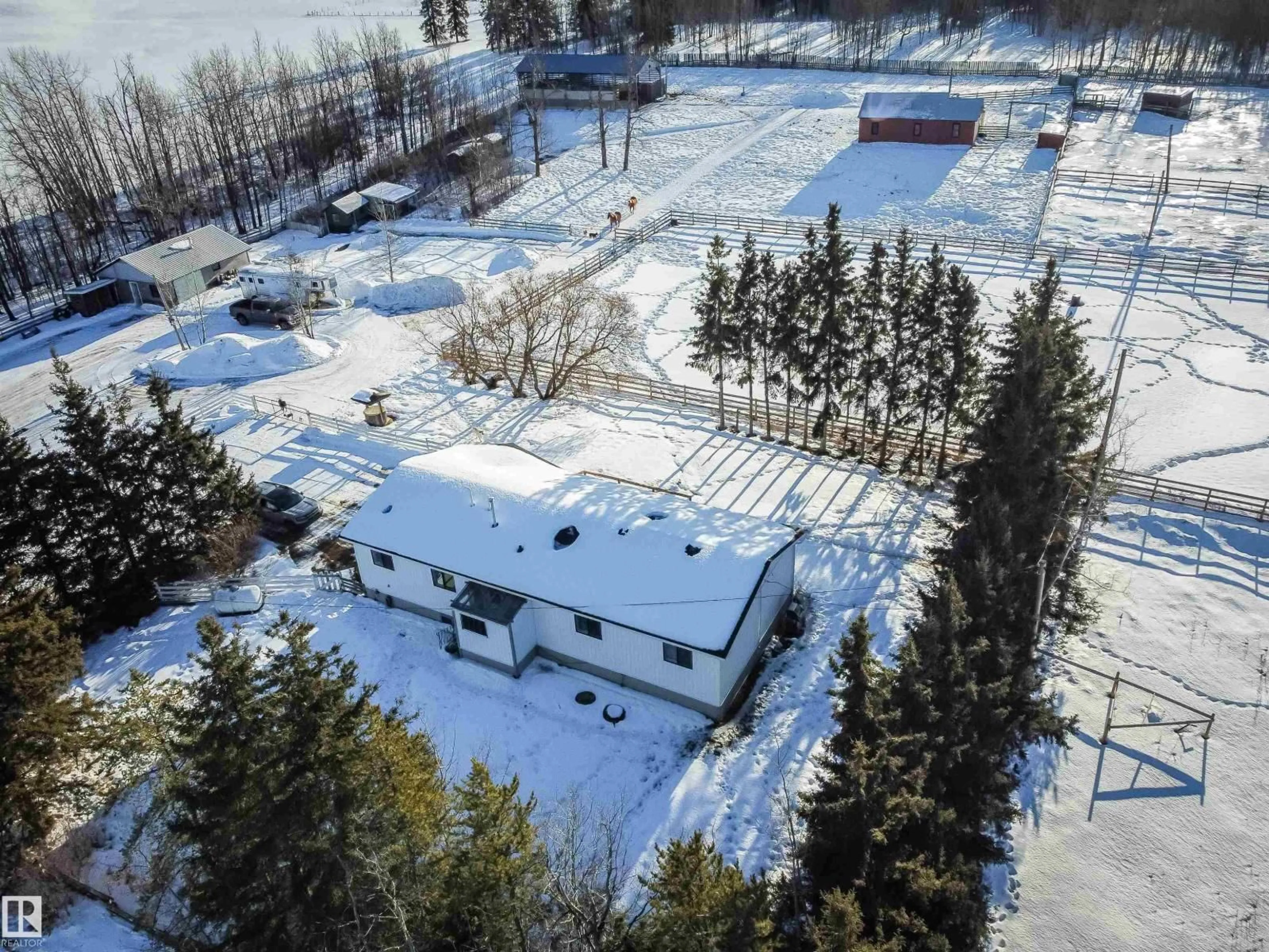 A pic from outside/outdoor area/front of a property/back of a property/a pic from drone, building for 3307 TWP ROAD 564, Rural Lac Ste. Anne County Alberta T0E1A0