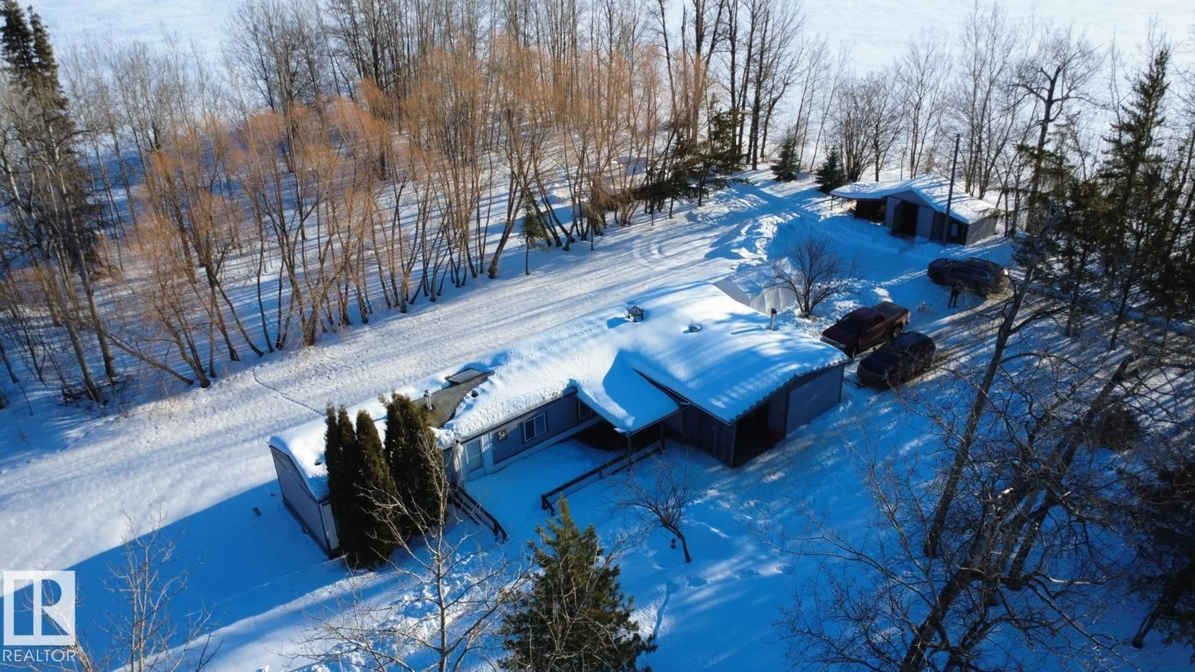 A pic from outside/outdoor area/front of a property/back of a property/a pic from drone, street for 644073 RANGE RD 212, Rural Athabasca County Alberta T9S1V7