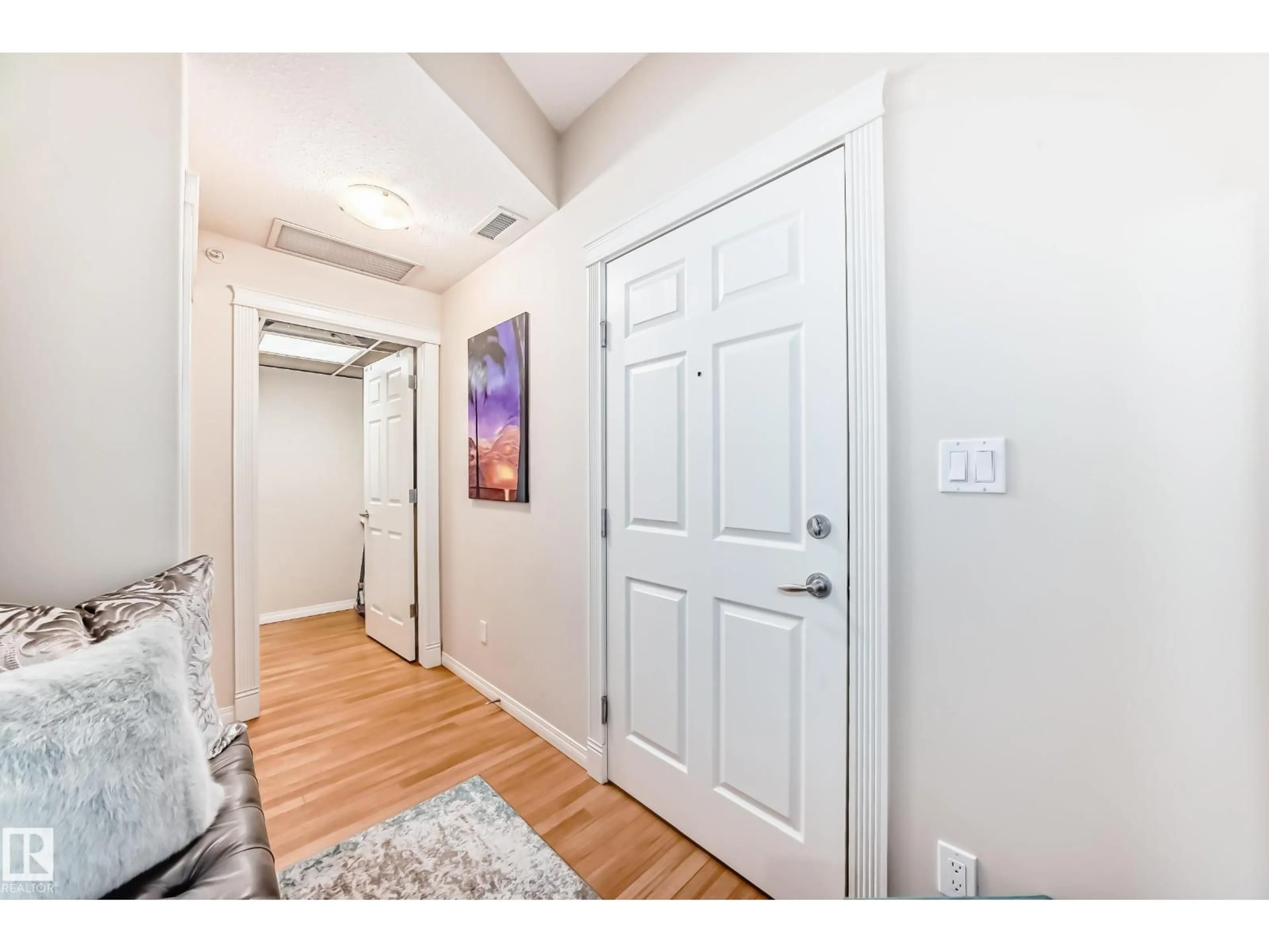 Indoor entryway for #407 - 8702 SOUTHFORT DR, Fort Saskatchewan Alberta T8L4R6