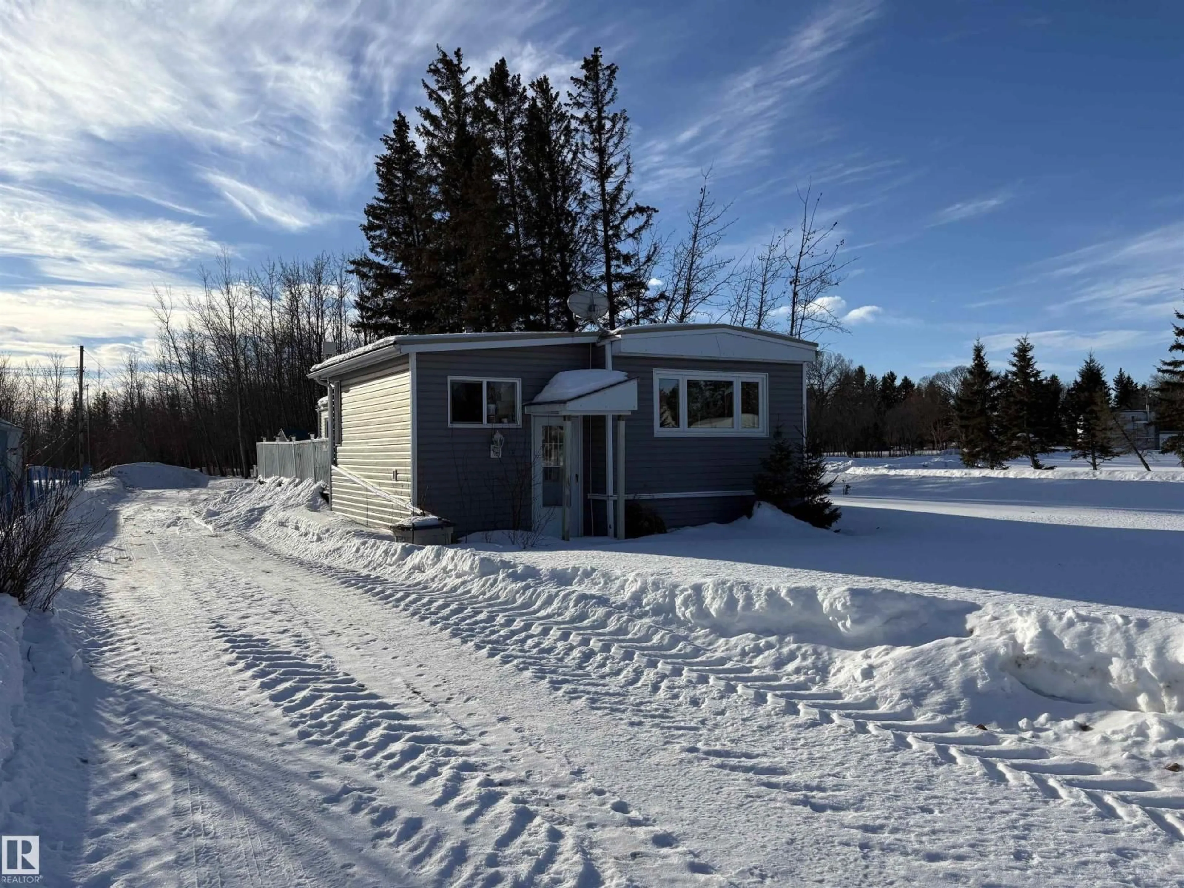 Unknown for 5135 50 AV, Warspite Alberta T0A3N0