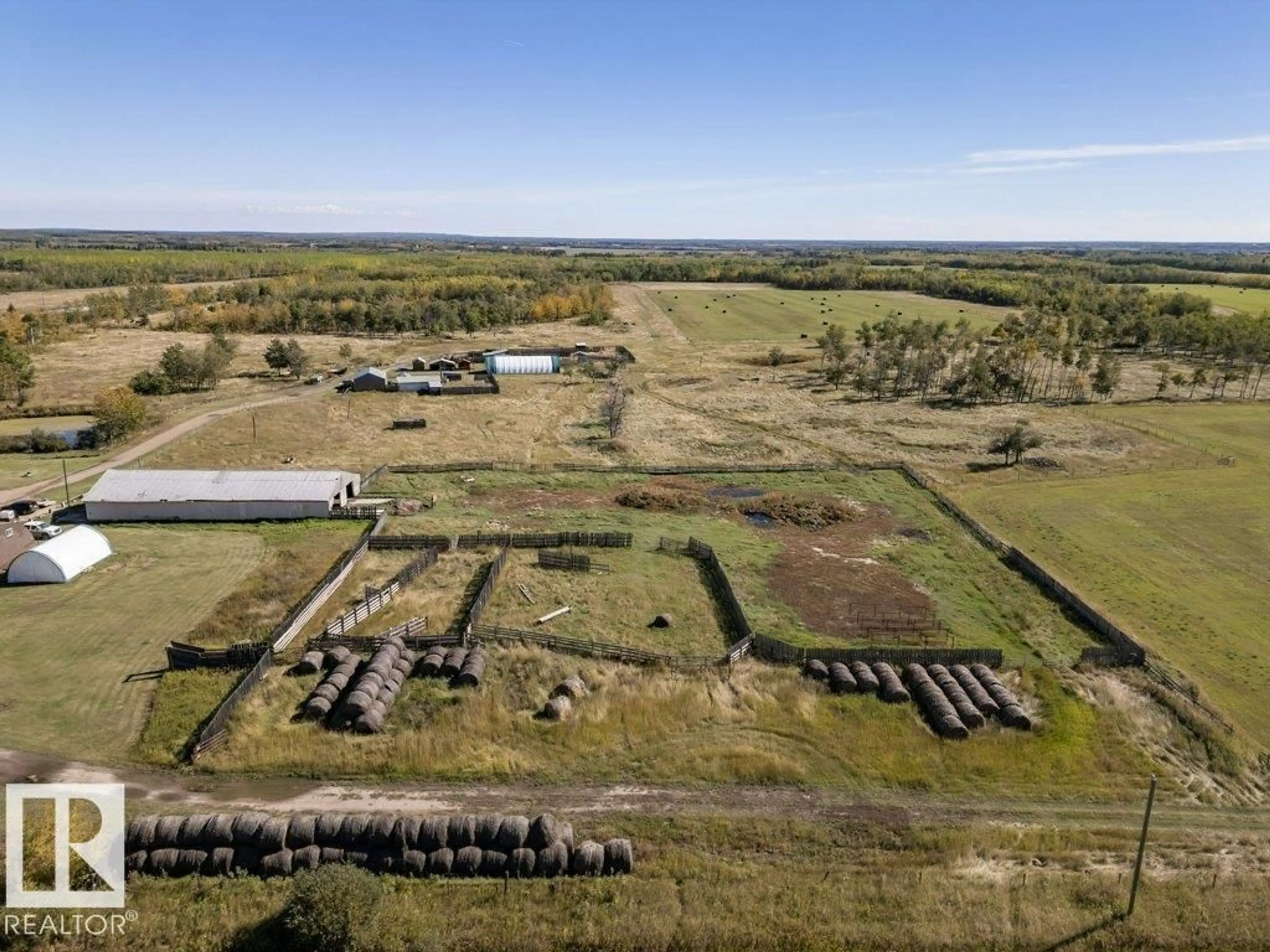 A pic from outside/outdoor area/front of a property/back of a property/a pic from drone, building for 59375 RR 143, Rural Smoky Lake County Alberta T0A3C0