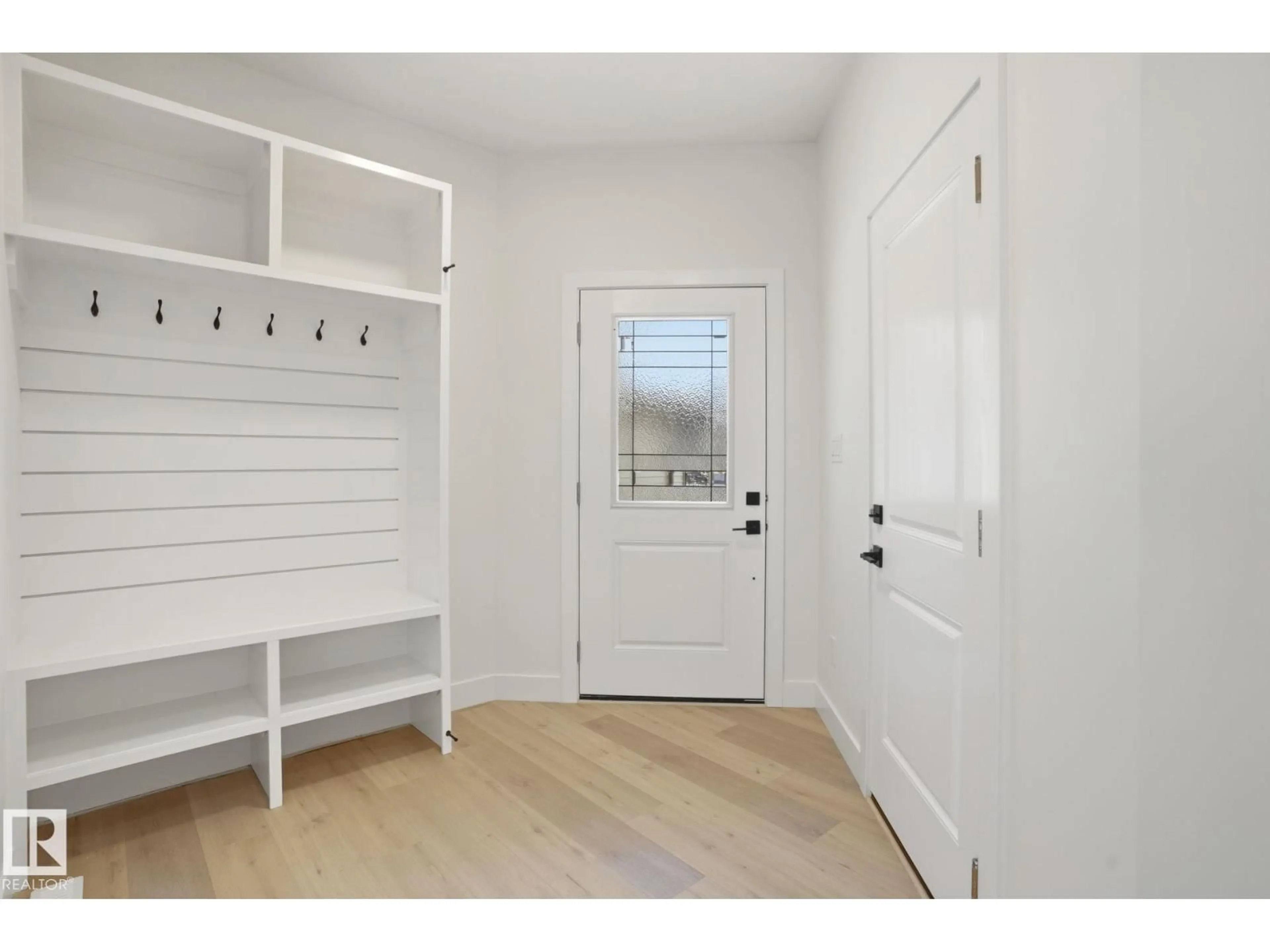 Indoor entryway for 116 SPRING LI, Spruce Grove Alberta T7X2X7