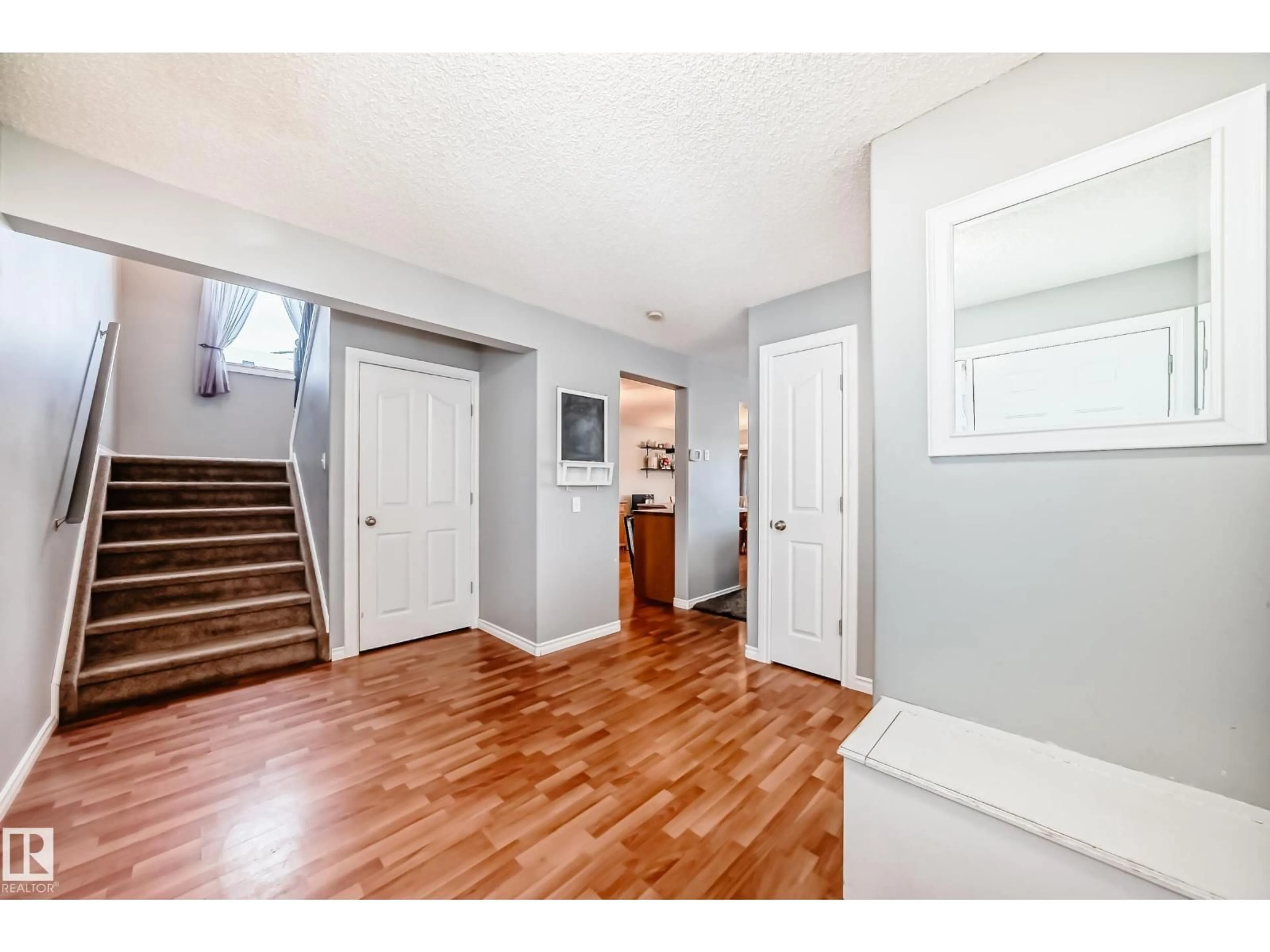 Indoor entryway for NW - 4713 190A ST, Edmonton Alberta T6M2V6