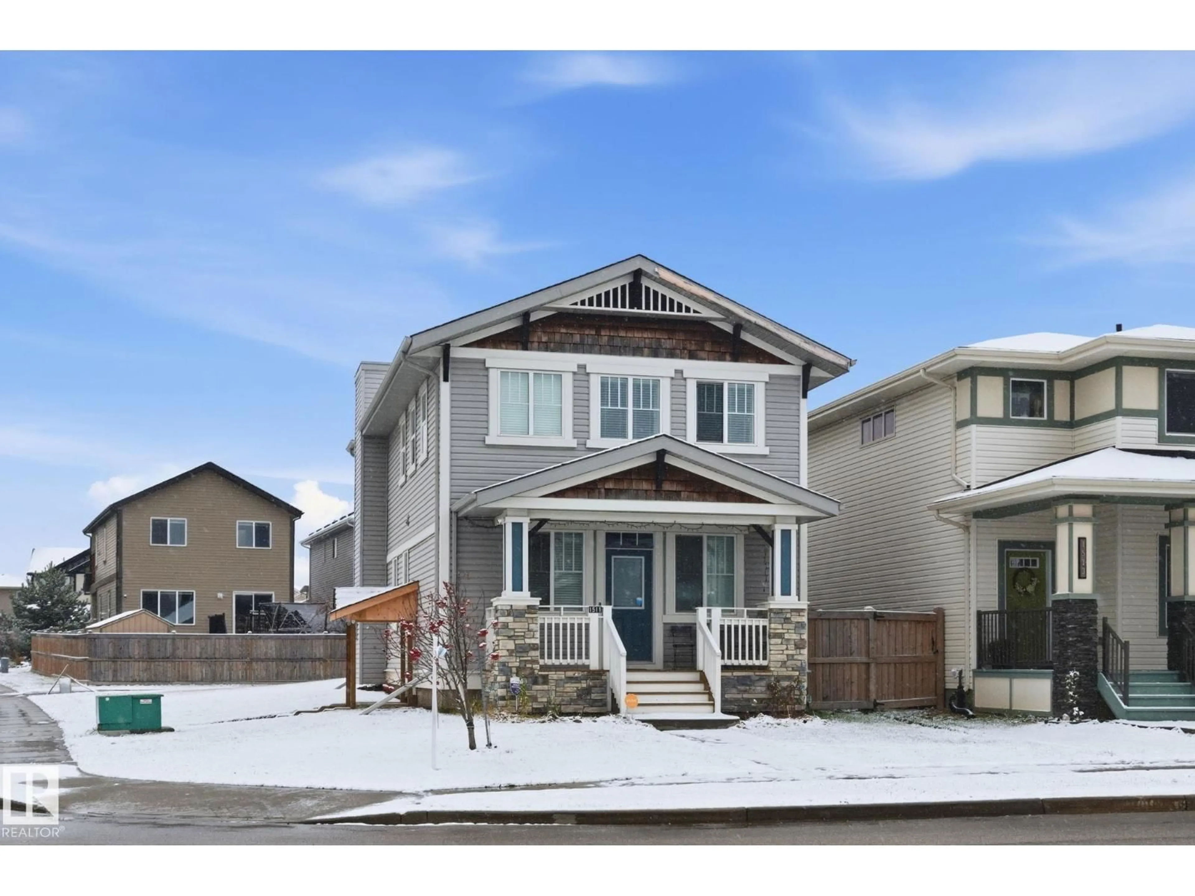 Home with vinyl exterior material, street for 1511 SECORD RD, Edmonton Alberta T5T7B4