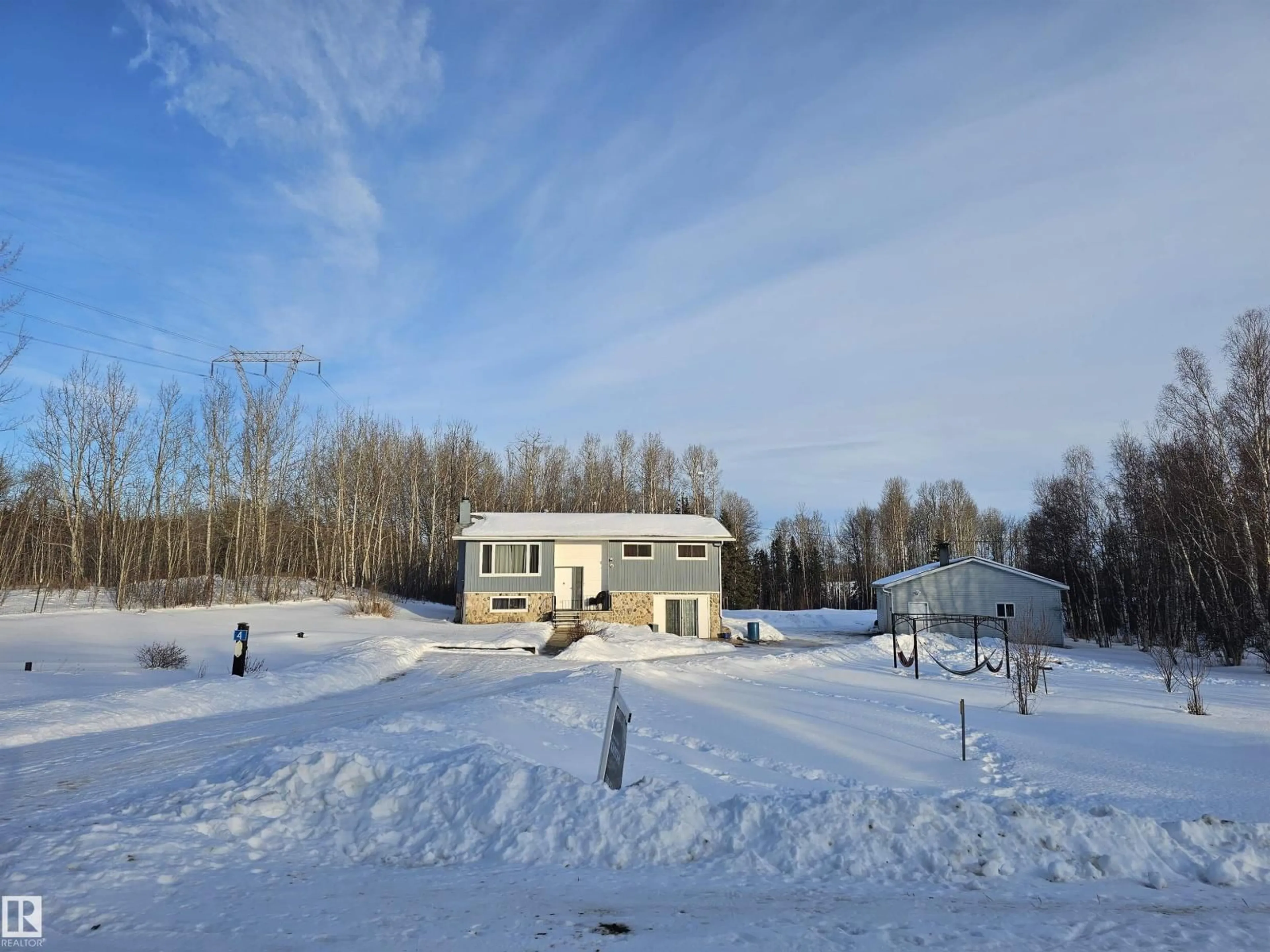 A pic from outside/outdoor area/front of a property/back of a property/a pic from drone, unknown for 4 - 54227 RGE ROAD 41, Rural Lac Ste. Anne County Alberta T0E0A1