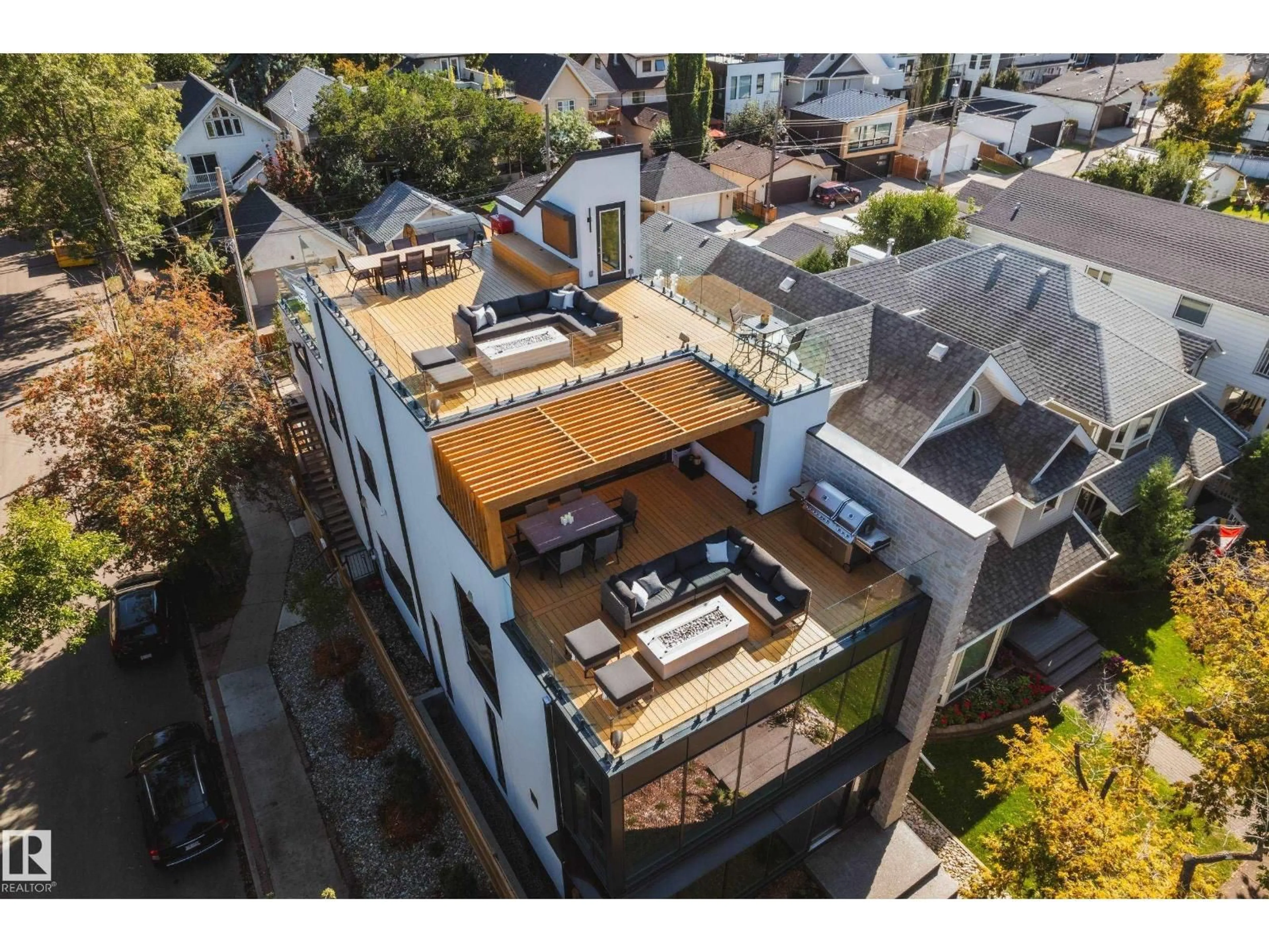 A pic from outside/outdoor area/front of a property/back of a property/a pic from drone, city buildings view from balcony for 9651 96A ST, Edmonton Alberta T6C2C3