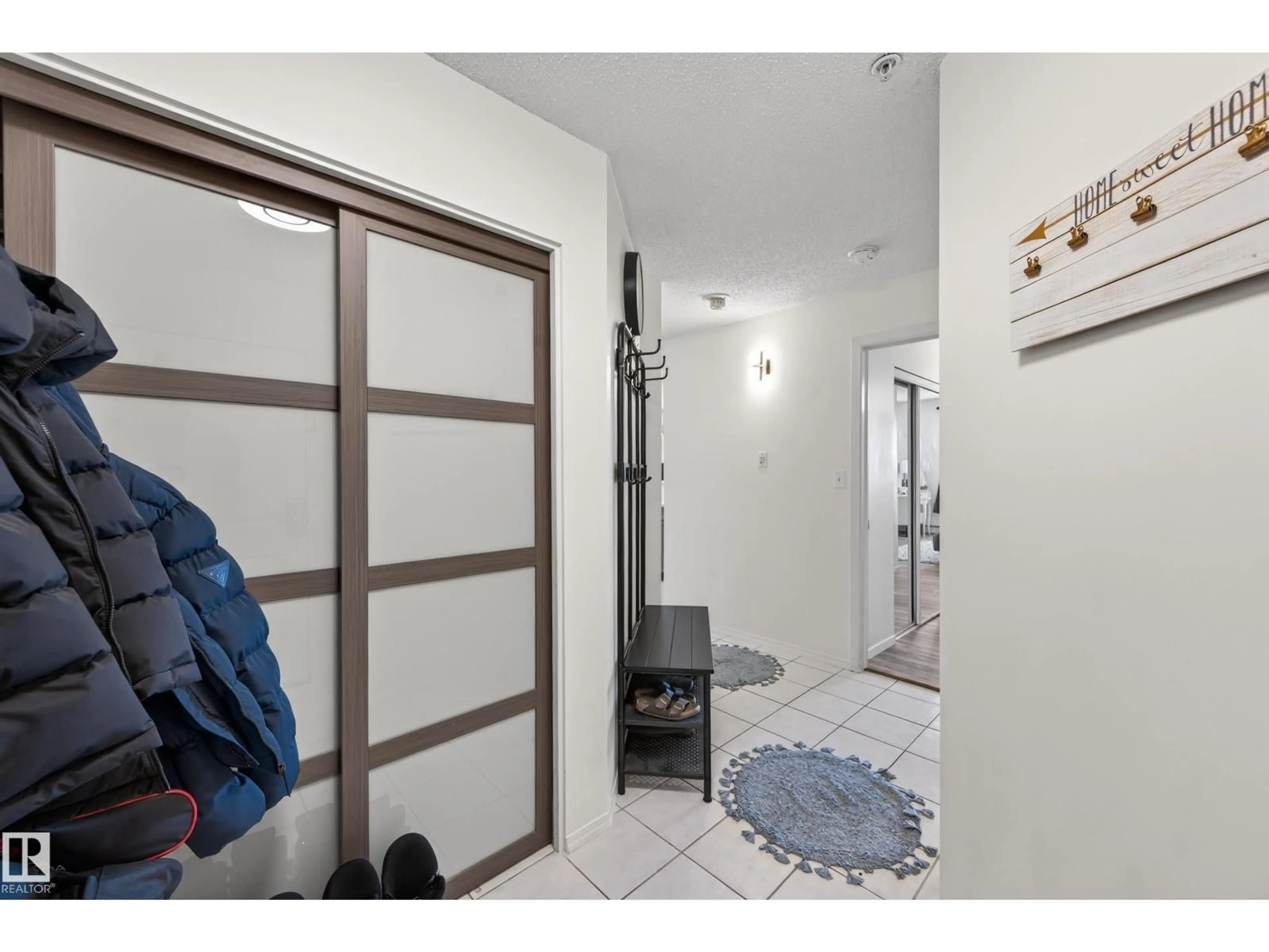 Indoor entryway for 704 - 9707 105 ST, Edmonton Alberta T5K2Y4