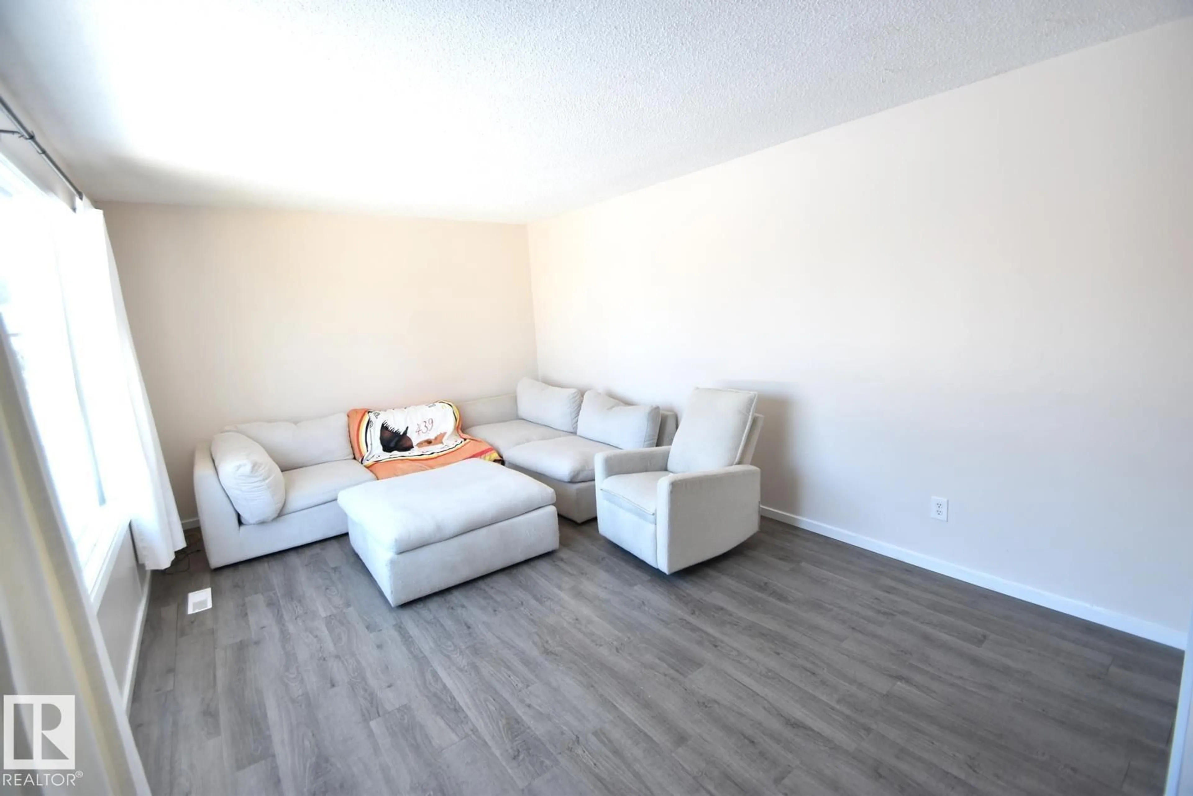 A pic of a room for 5432 50 ST, Vilna Alberta T0A2C0