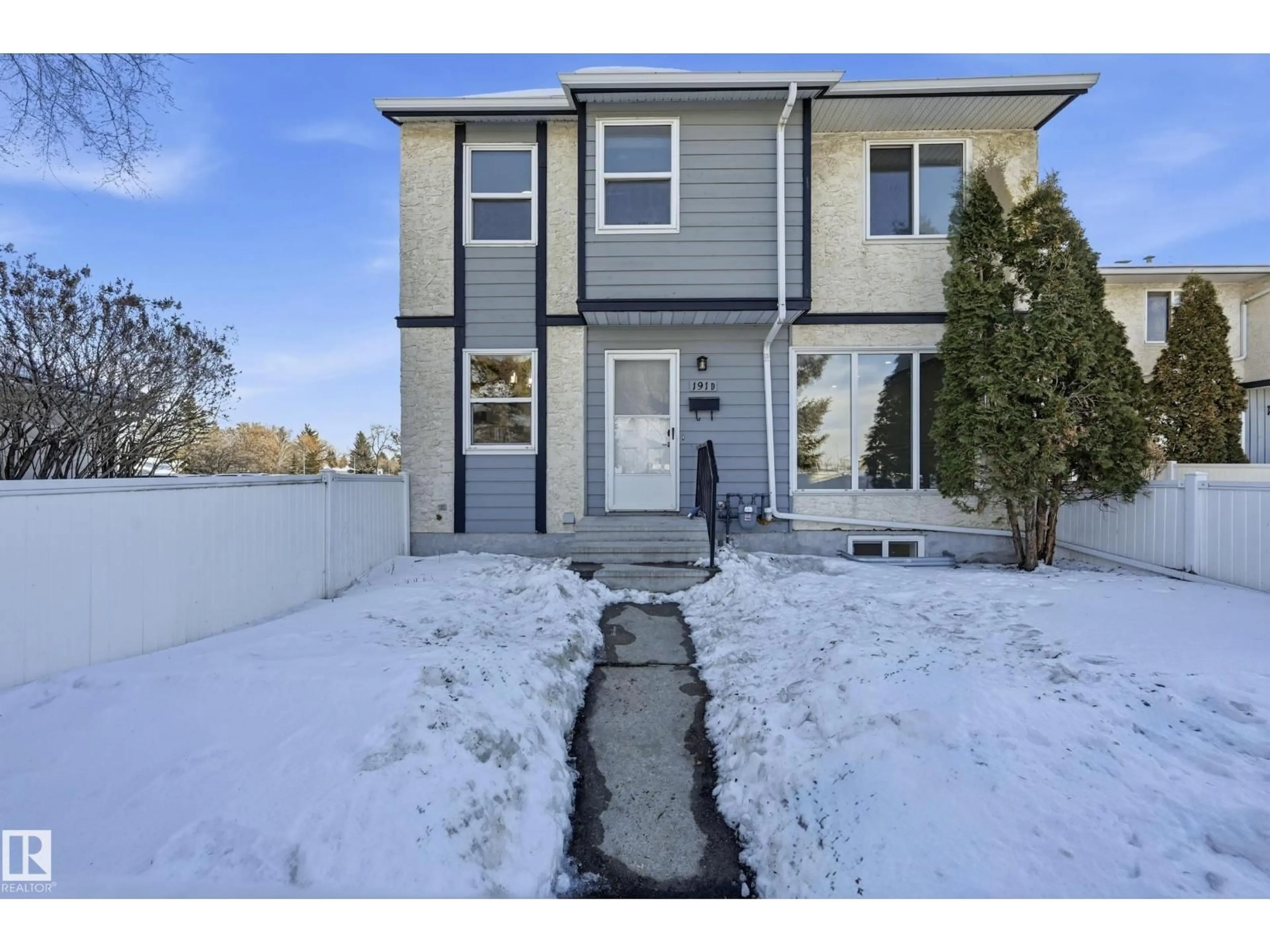 Unknown for 191D HOMESTEAD CR, Edmonton Alberta T5A2Y2