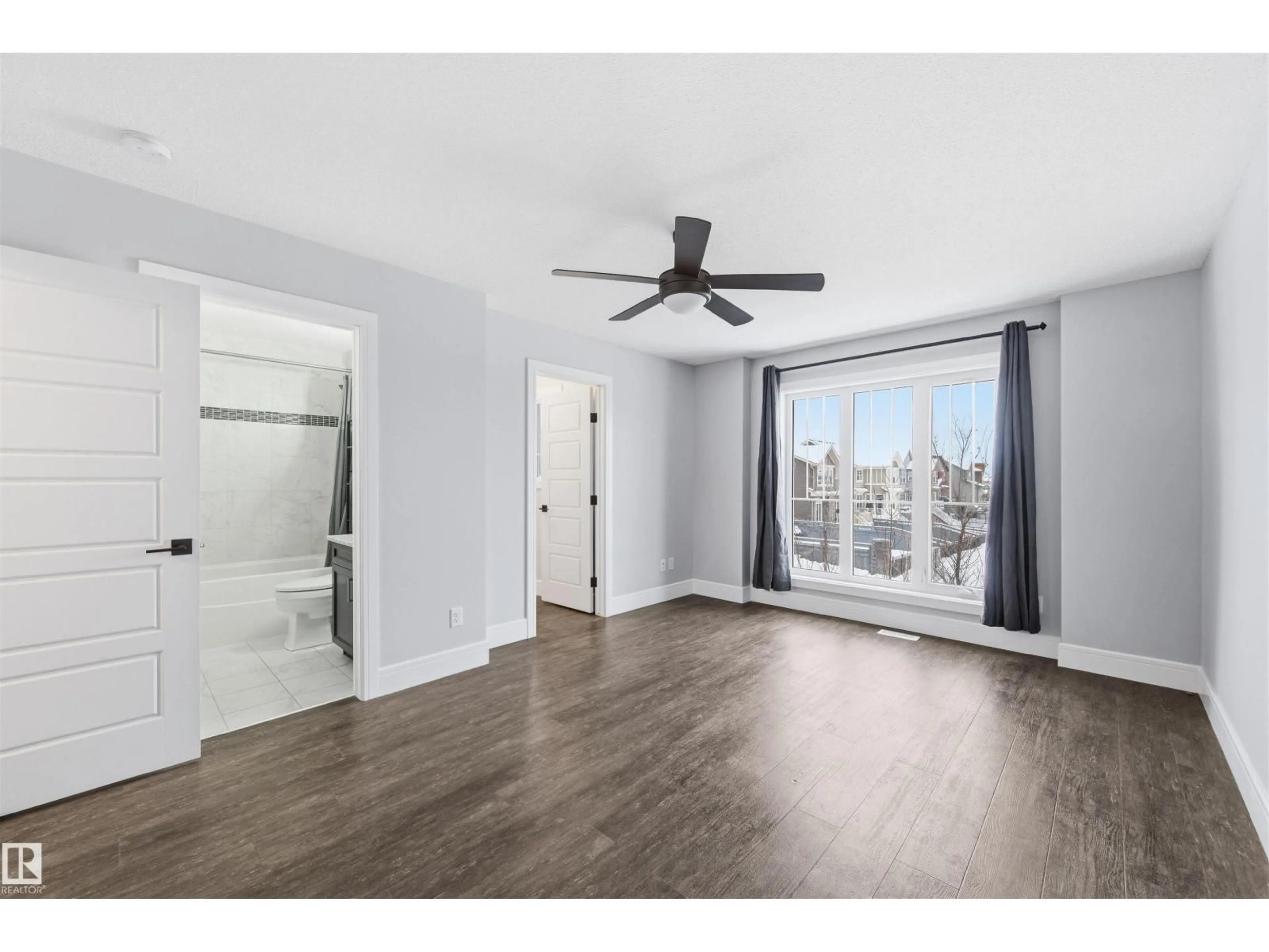 A pic of a room for 281 DESROCHERS BV, Edmonton Alberta T6W3H9