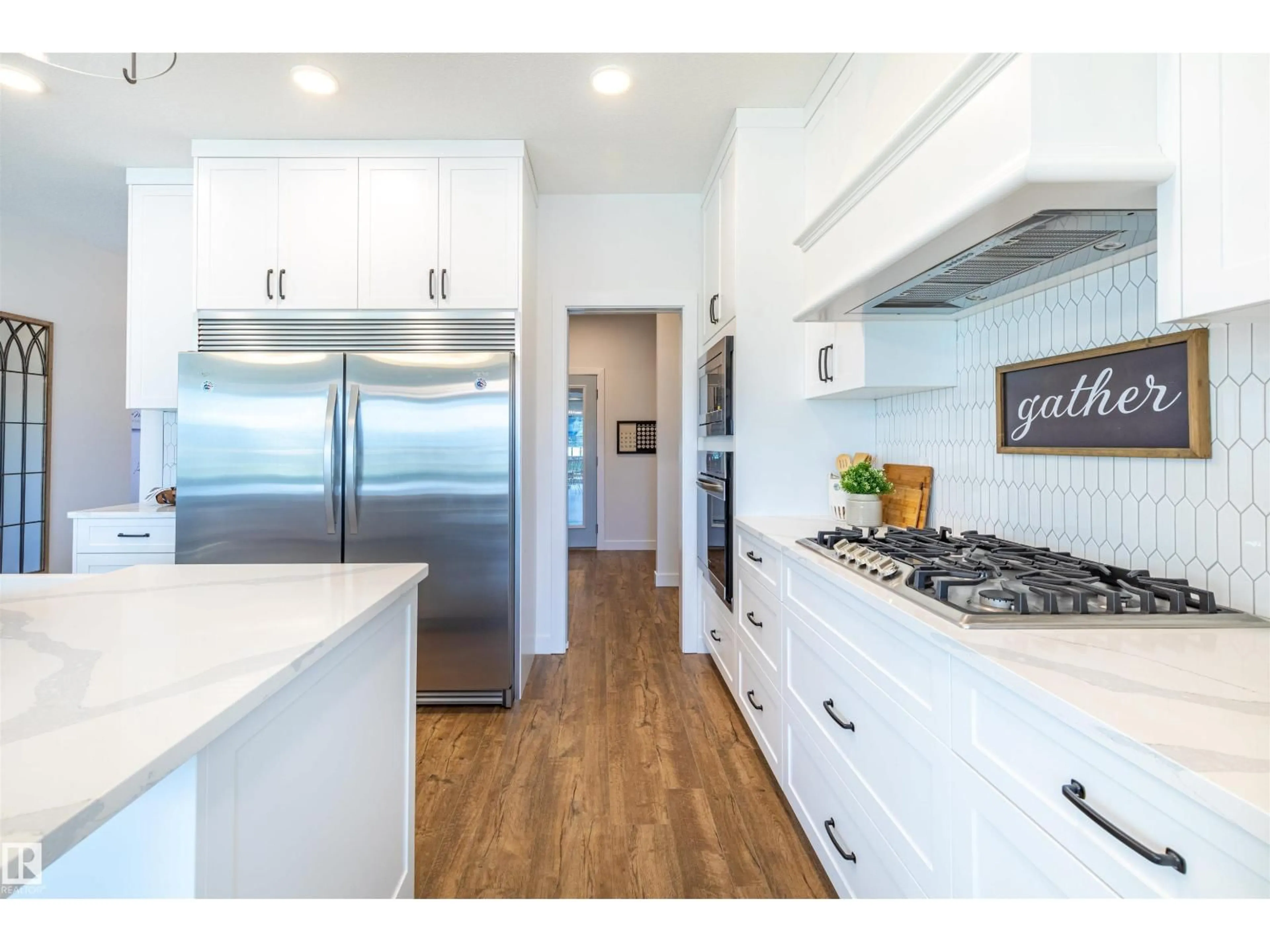 Open concept kitchen, unknown for SW - 331 22 ST, Edmonton Alberta T6X3L4