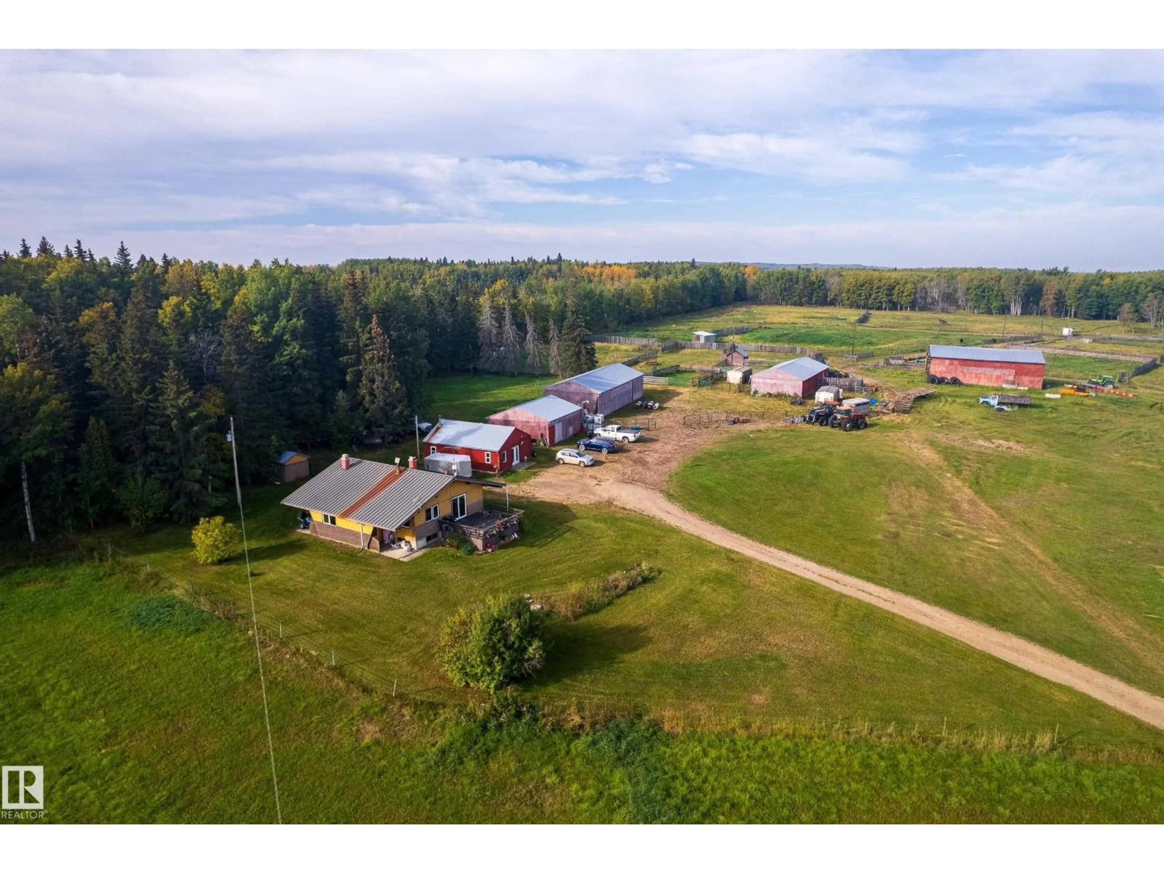 A pic from outside/outdoor area/front of a property/back of a property/a pic from drone, building for 53122 RGE RD 95, Rural Yellowhead Alberta T0E2M0