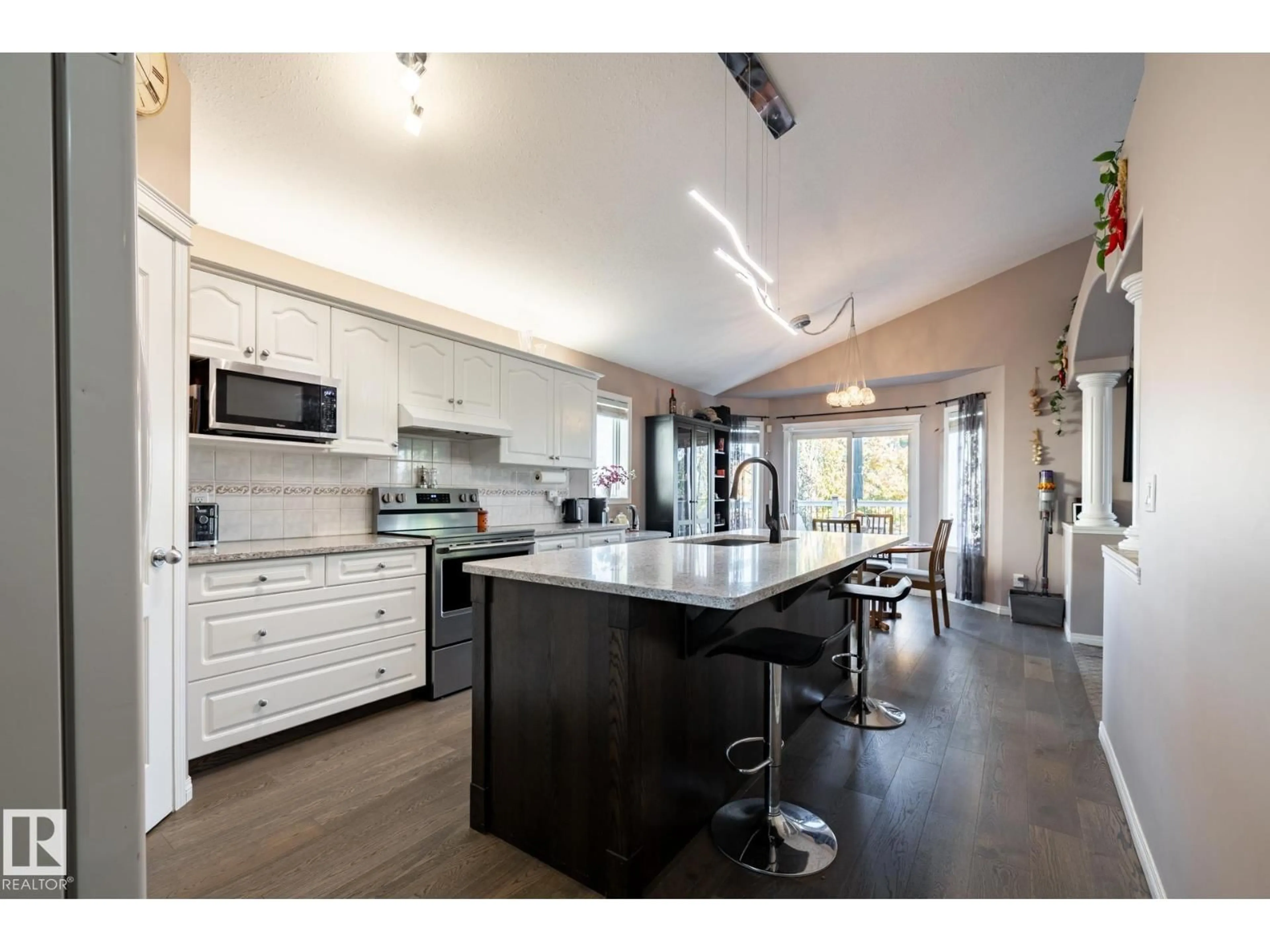 Open concept kitchen, unknown for 40 DEER PARK BV, Spruce Grove Alberta T7X3J6