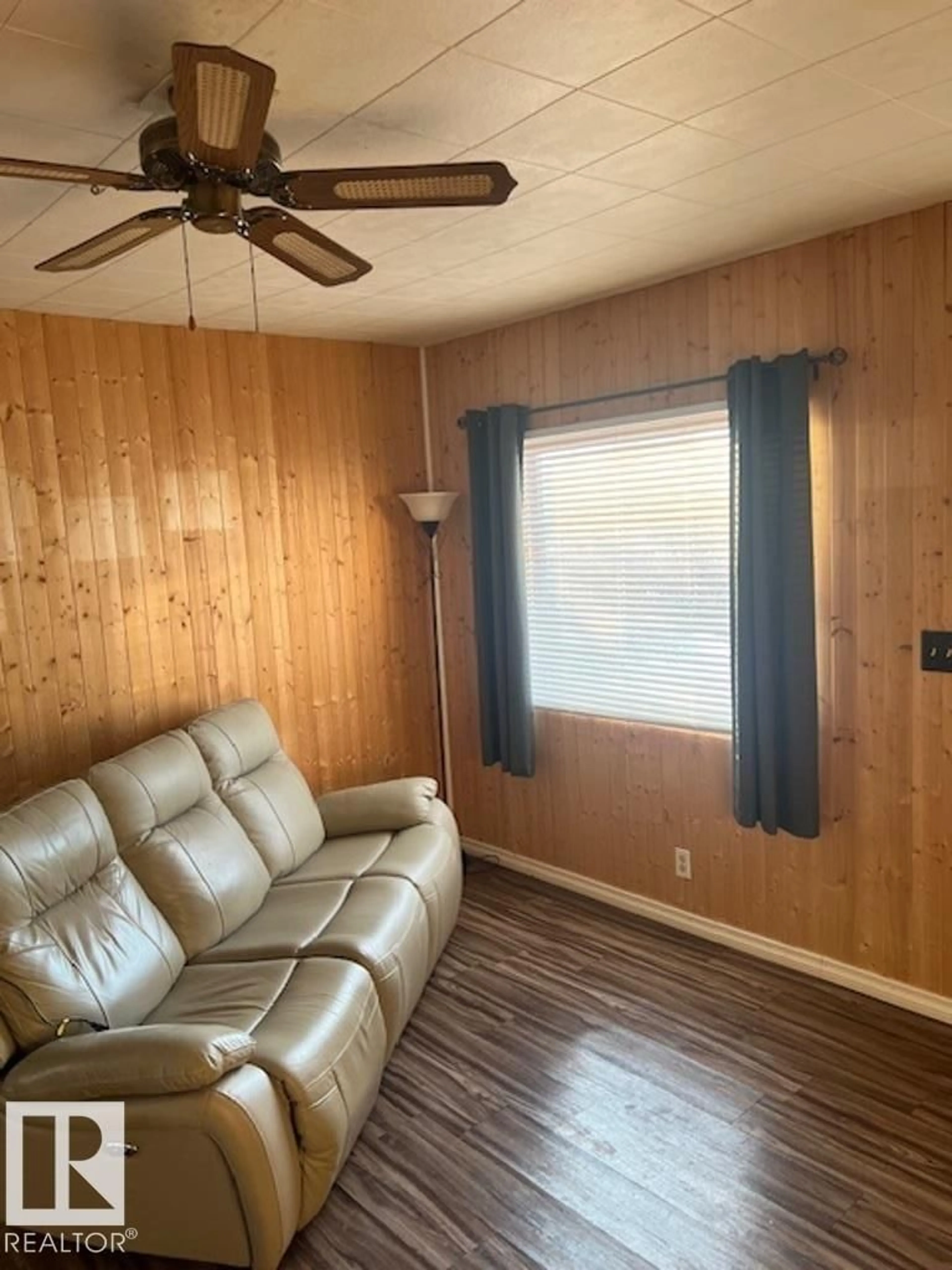 A pic of a room for 5032 50 AV, Holden Alberta T0B2C0