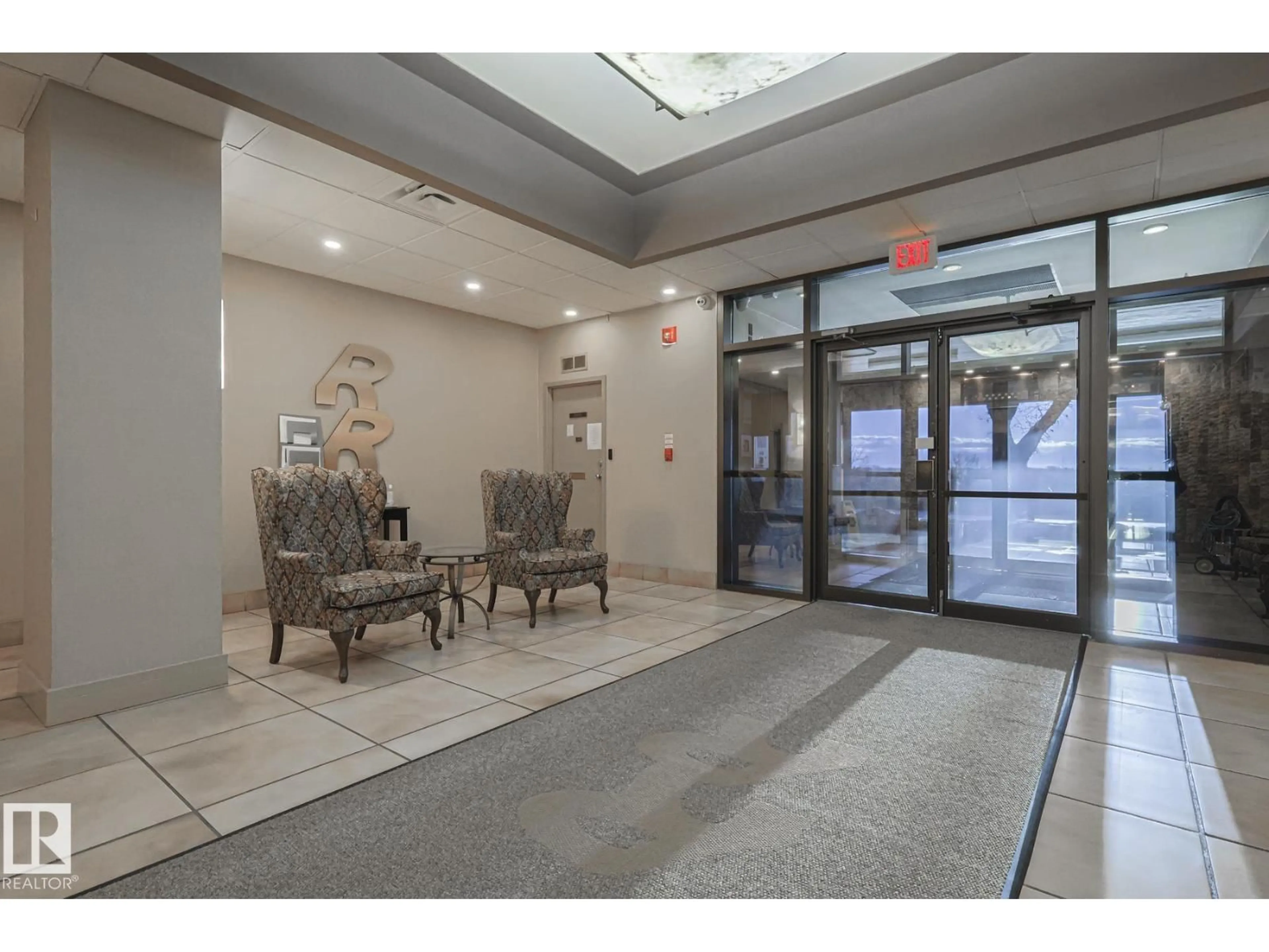 Indoor foyer for #302 - 8340 JASPER AV, Edmonton Alberta T5H4C6