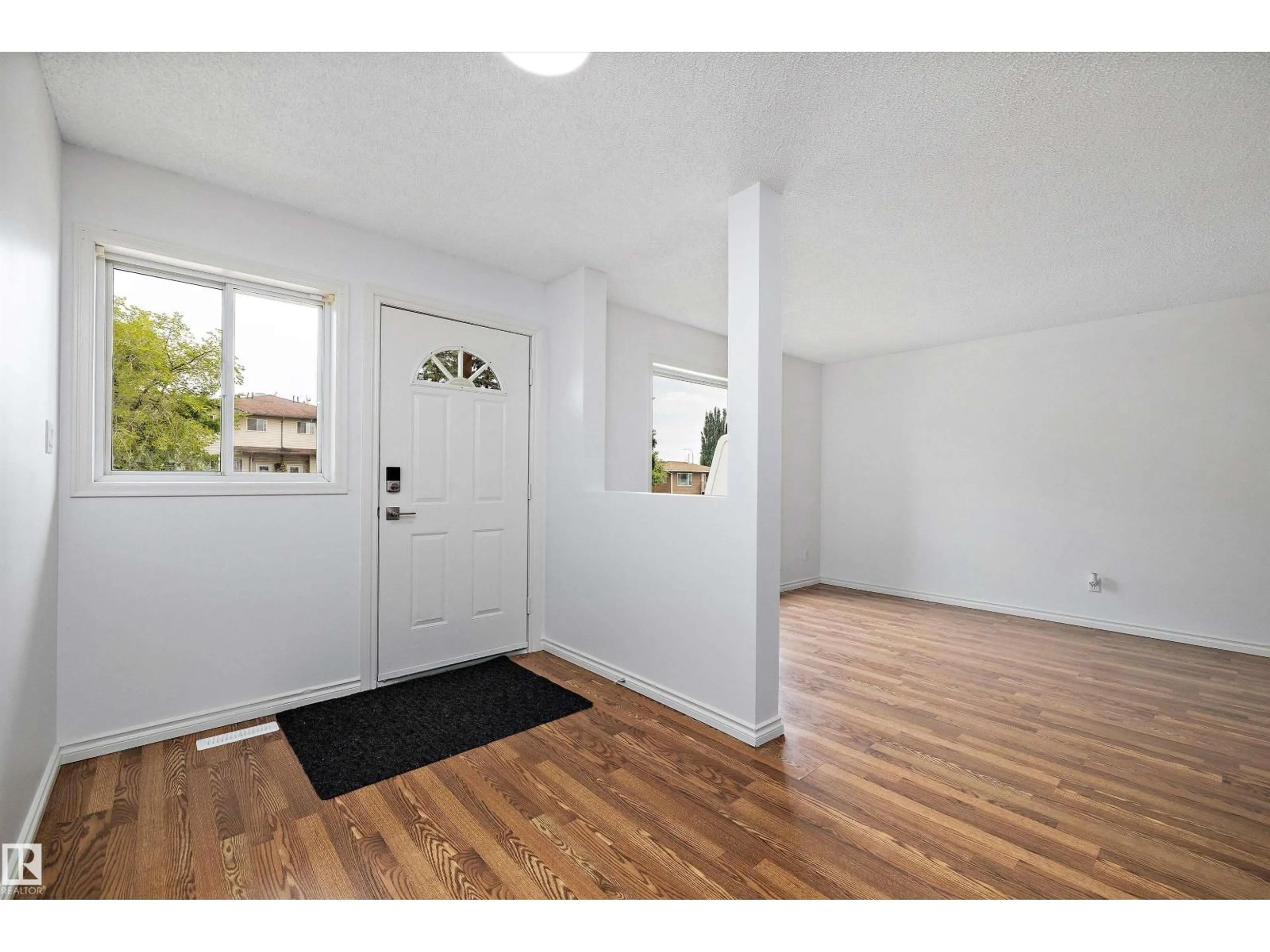 Indoor entryway for 4719 49 AV, Calmar Alberta T0C0V0