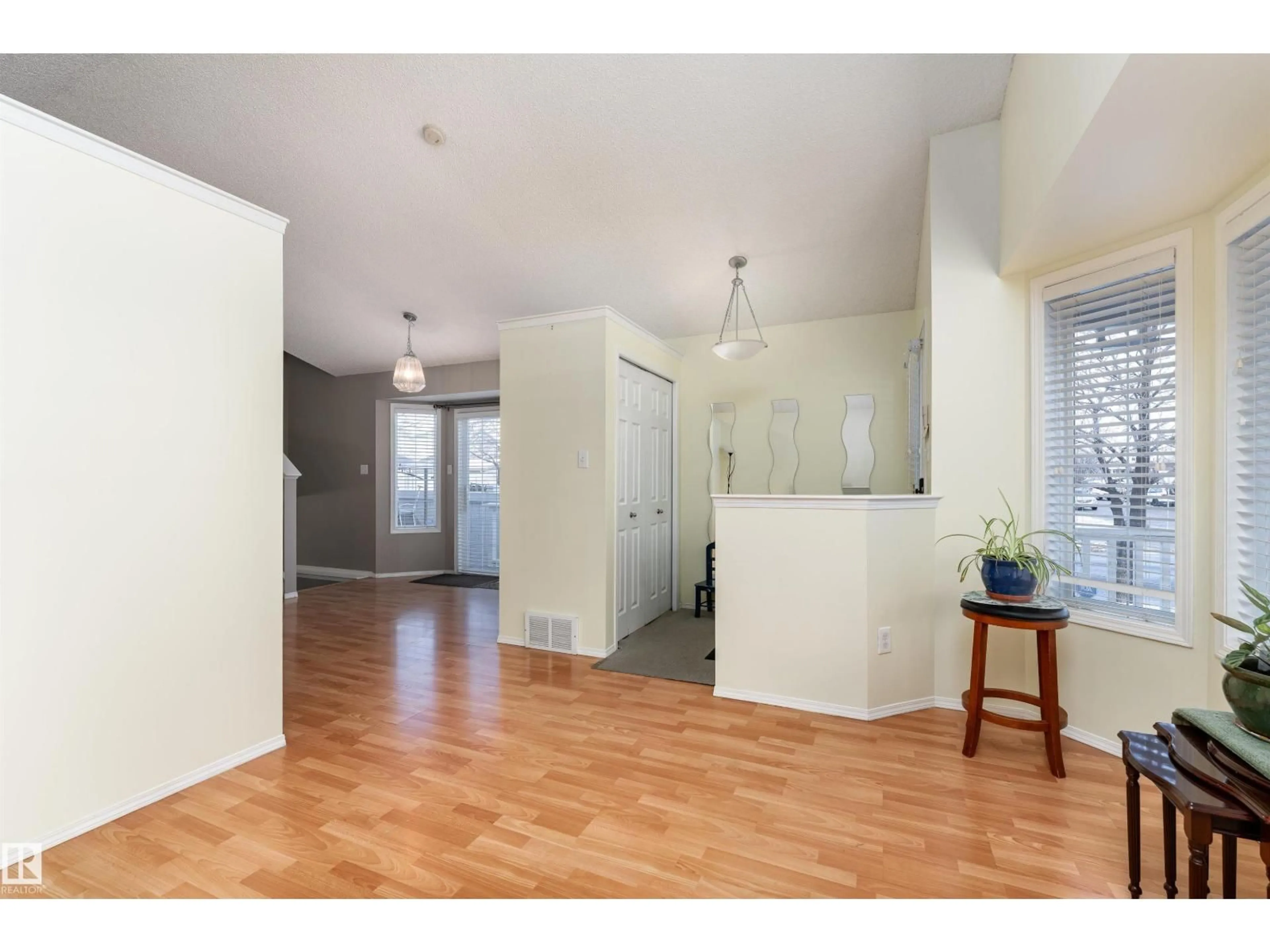 Unknown for 1204 GILLESPIE CR, Edmonton Alberta T5T6M5