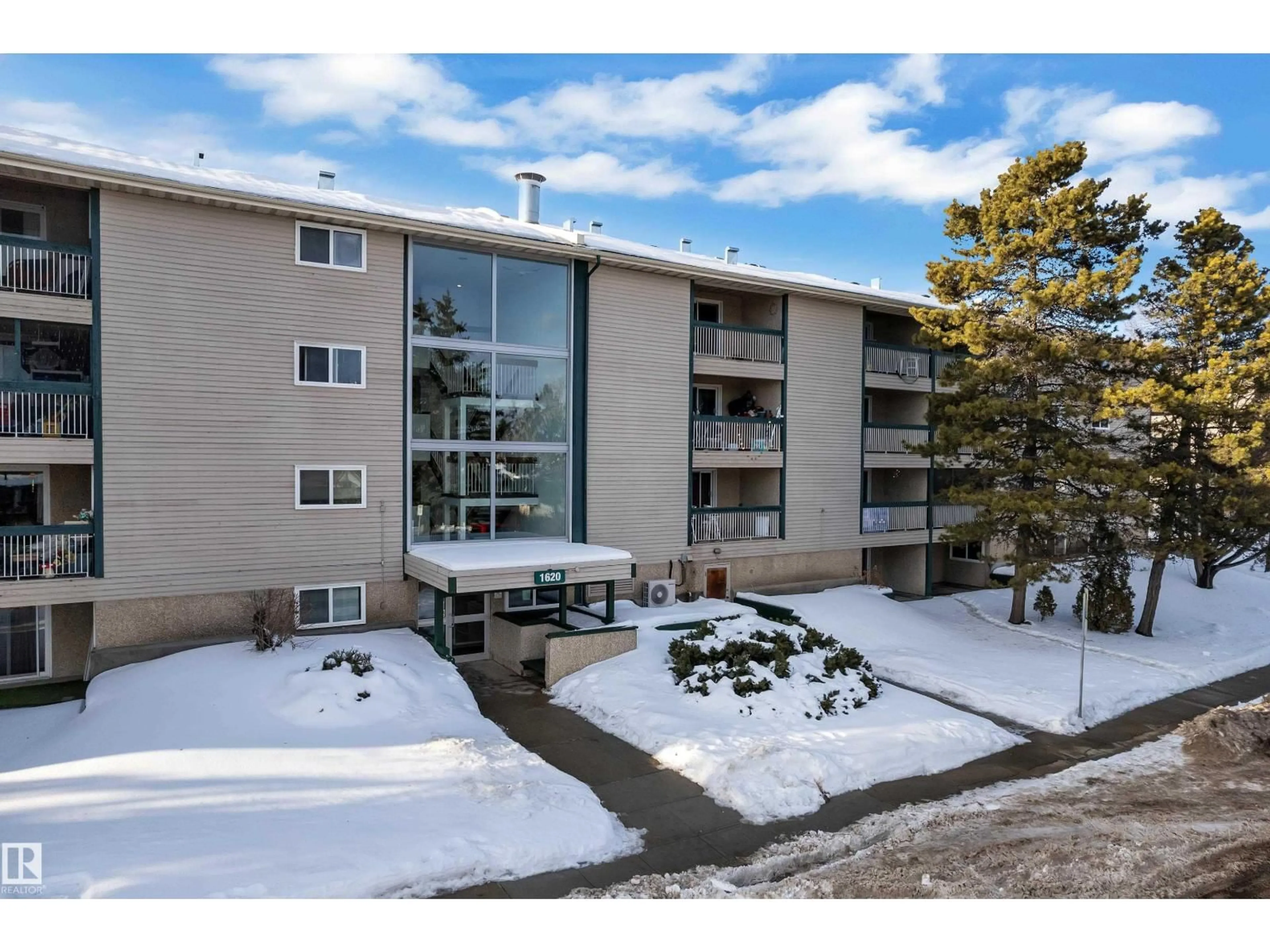 Patio, mountain view for #302 - 1620 48 ST, Edmonton Alberta T6L5P1