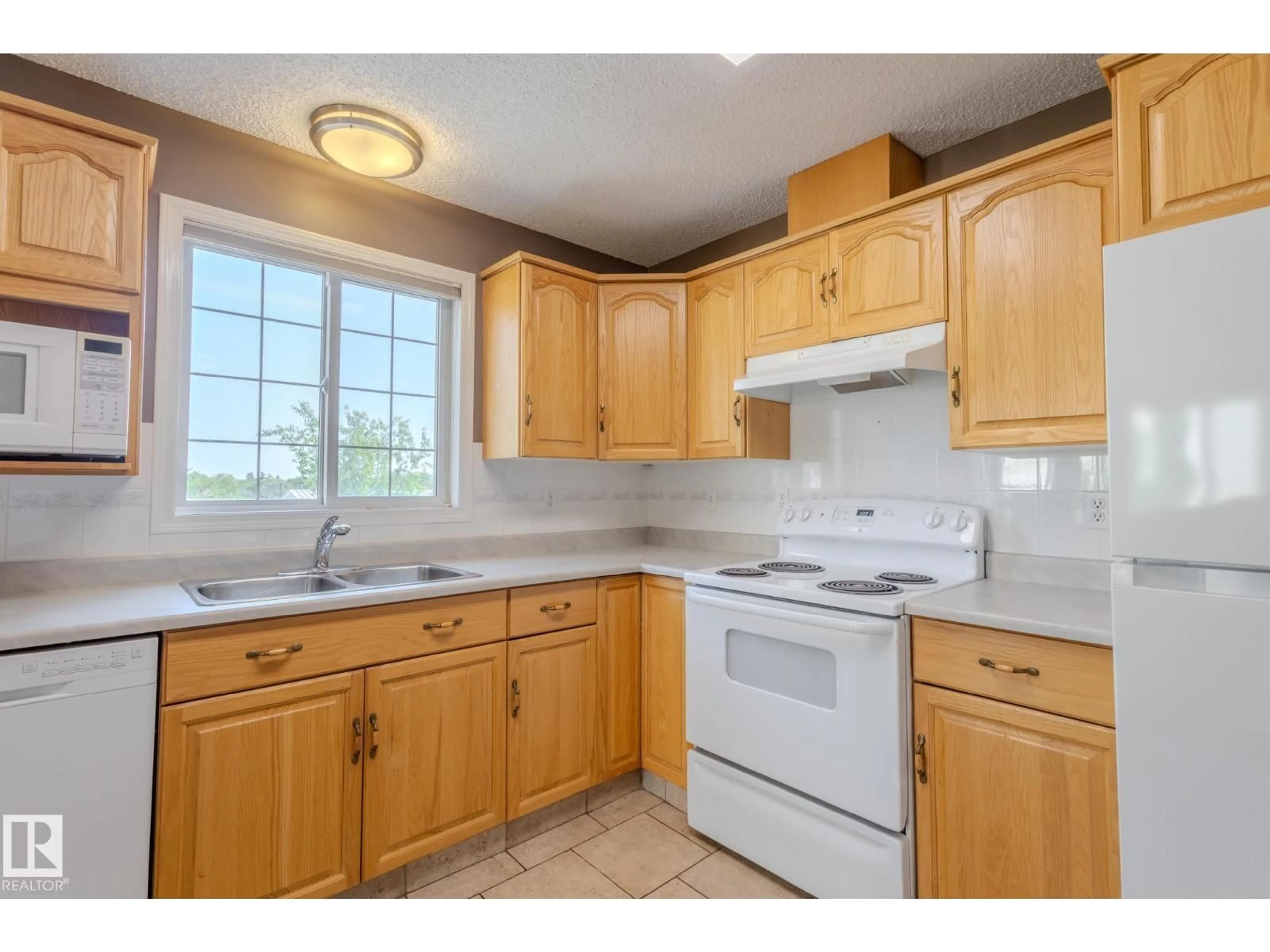 Standard kitchen, unknown for #305 - 13450 114 AV, Edmonton Alberta T5M4C4