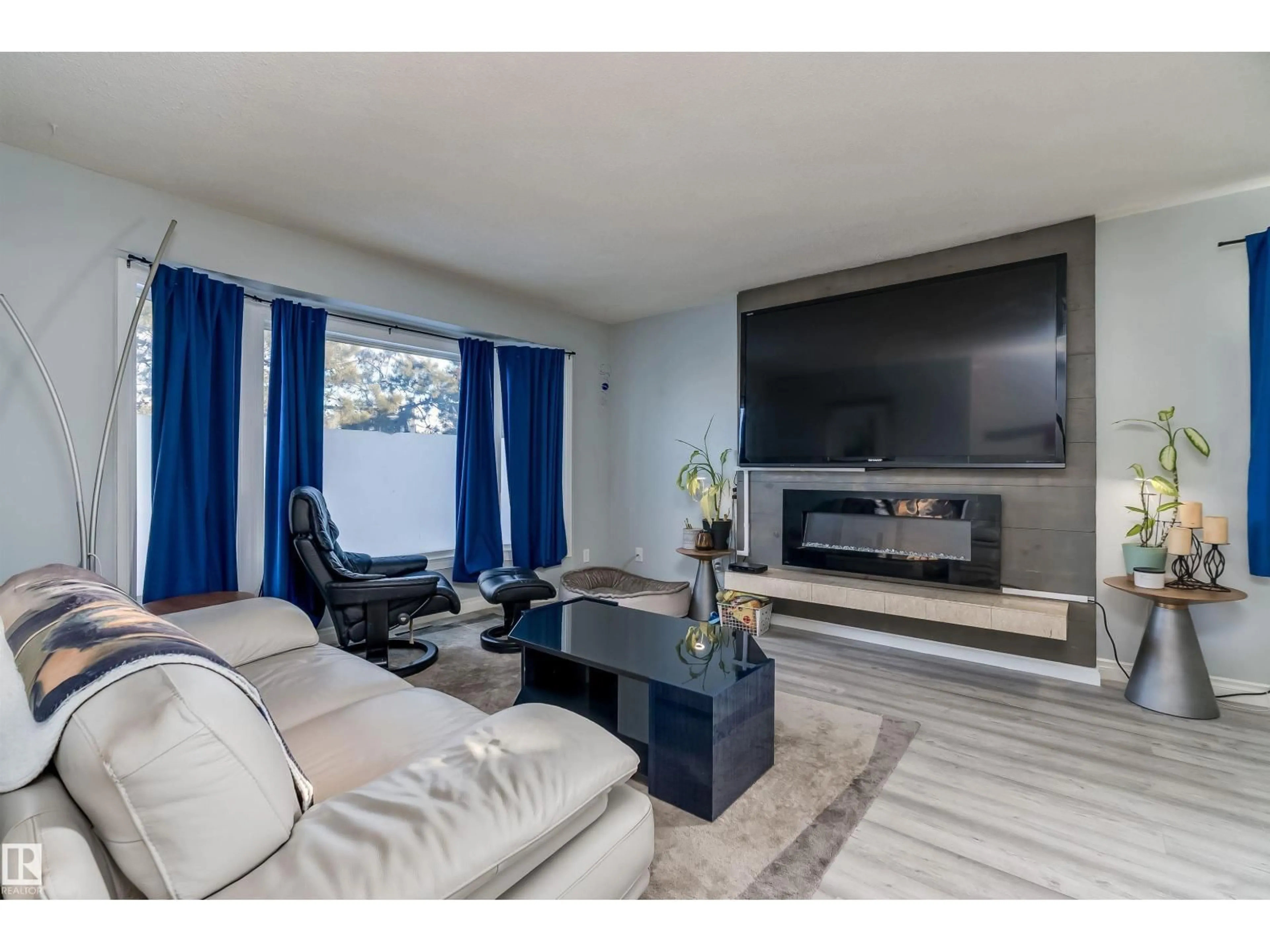 Living room with furniture, unknown for 6012 187 ST, Edmonton Alberta T6M2B4