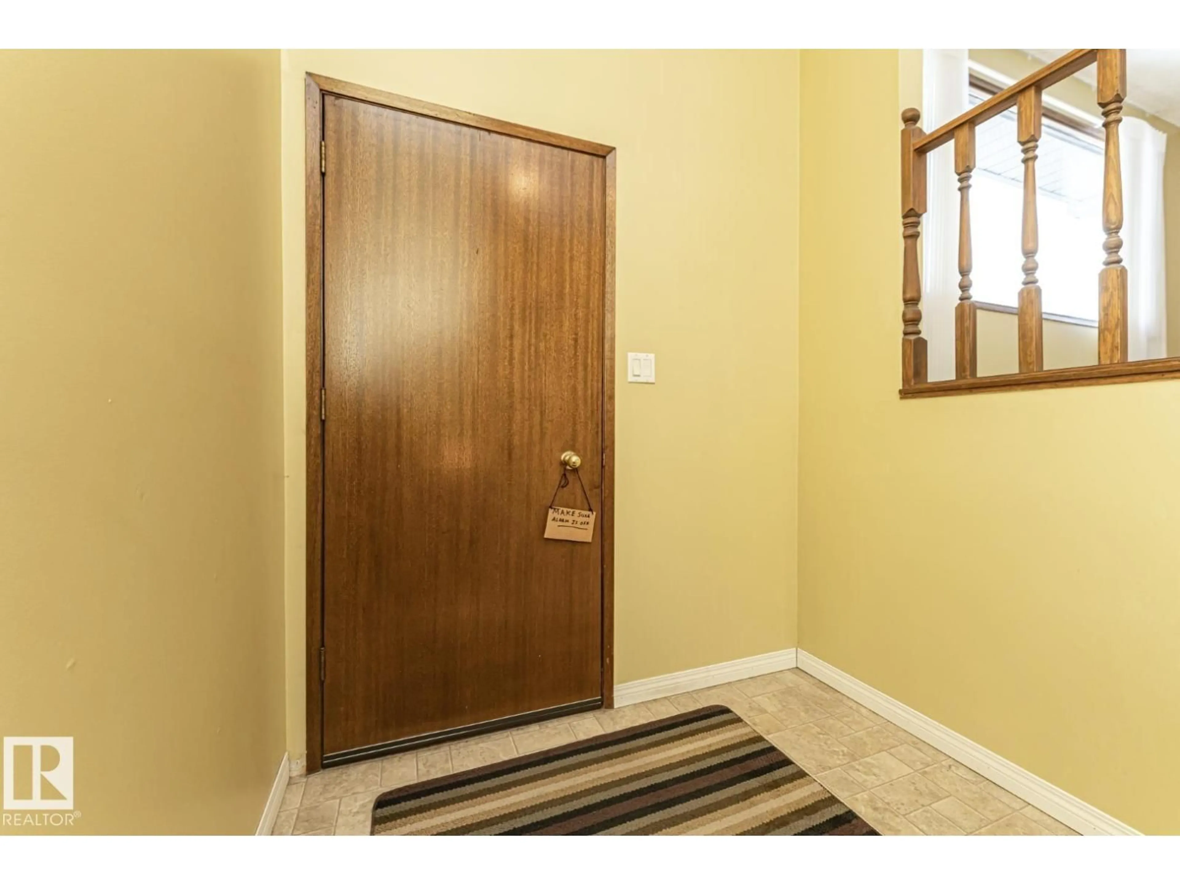 Indoor entryway for NW - 10207 165 AV, Edmonton Alberta T5X2B8