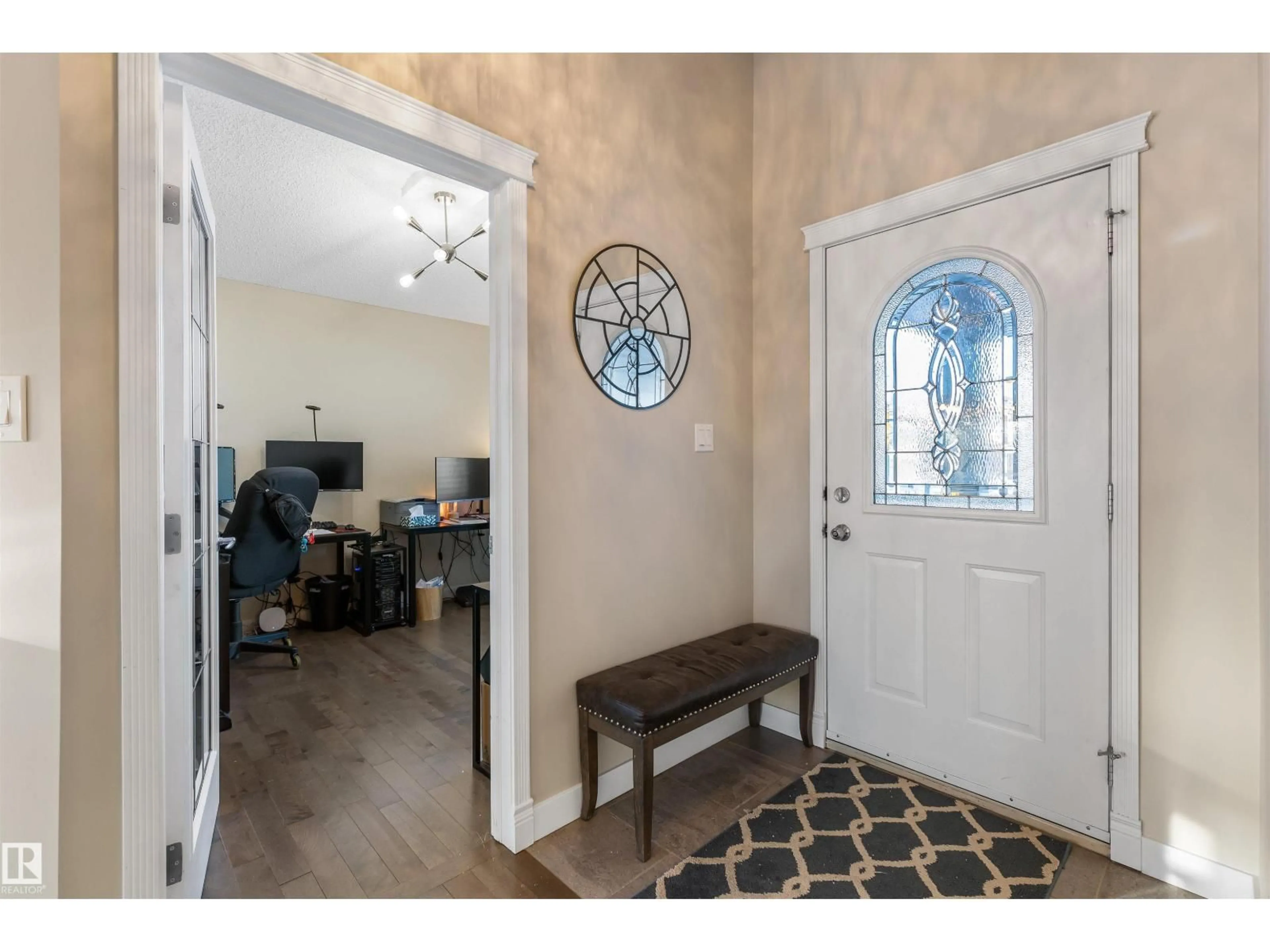 Indoor entryway for 13 NEWBURY CO, St. Albert Alberta T8N7C1