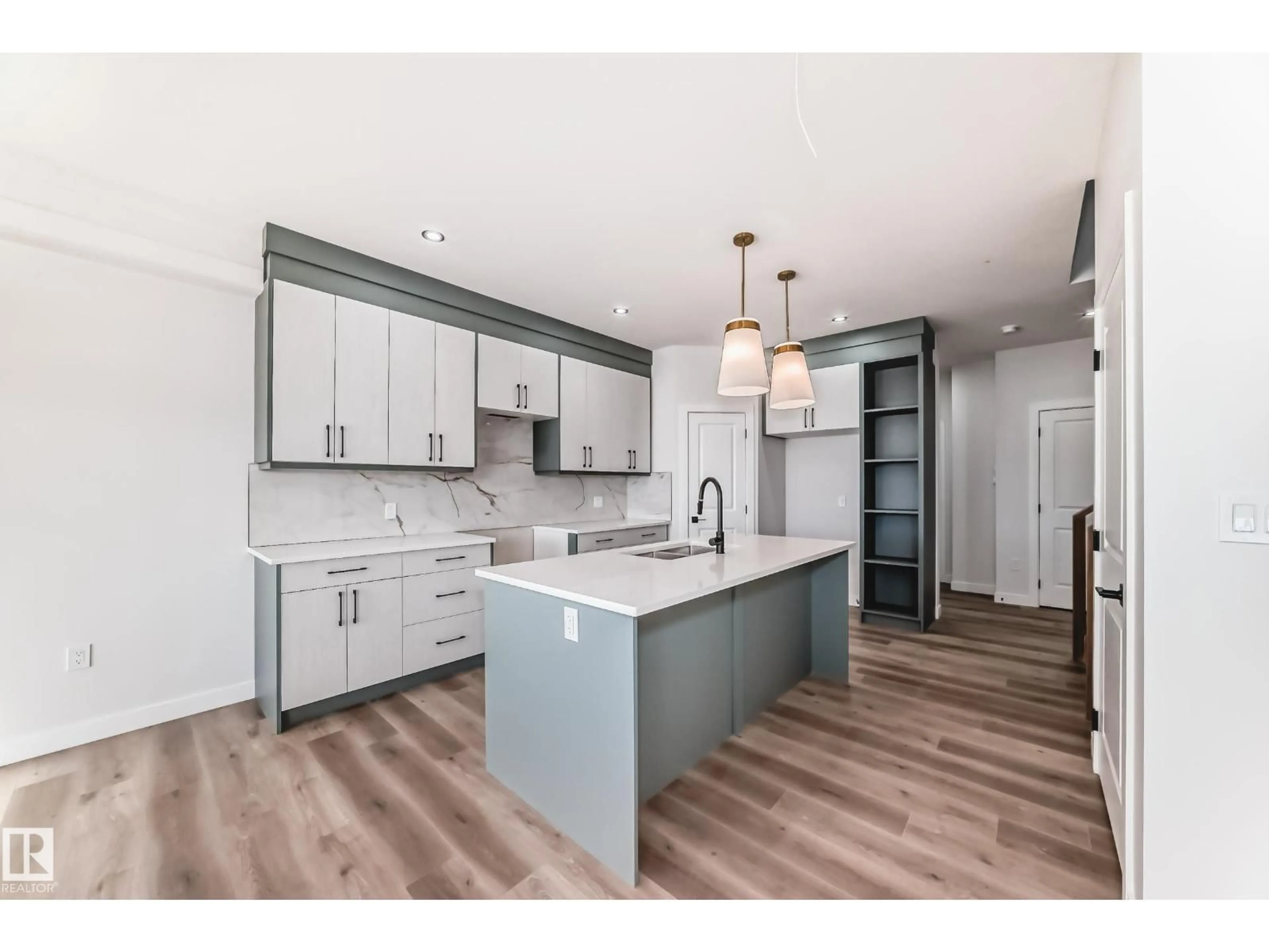Open concept kitchen, unknown for 24 AXELWOOD, Spruce Grove Alberta T7X4G4