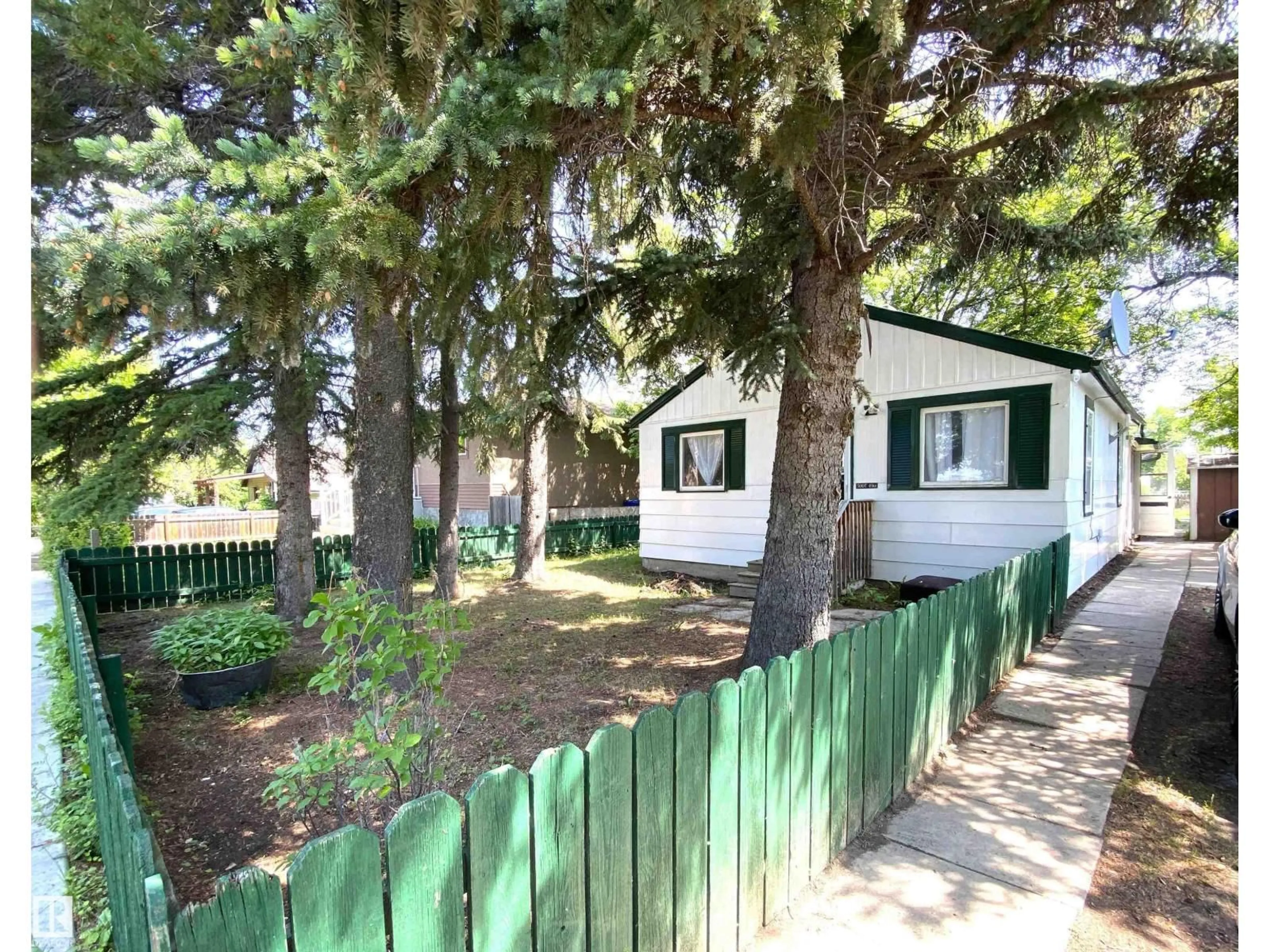 Unknown for 5007 49 ST, Warburg Alberta T0C2T0