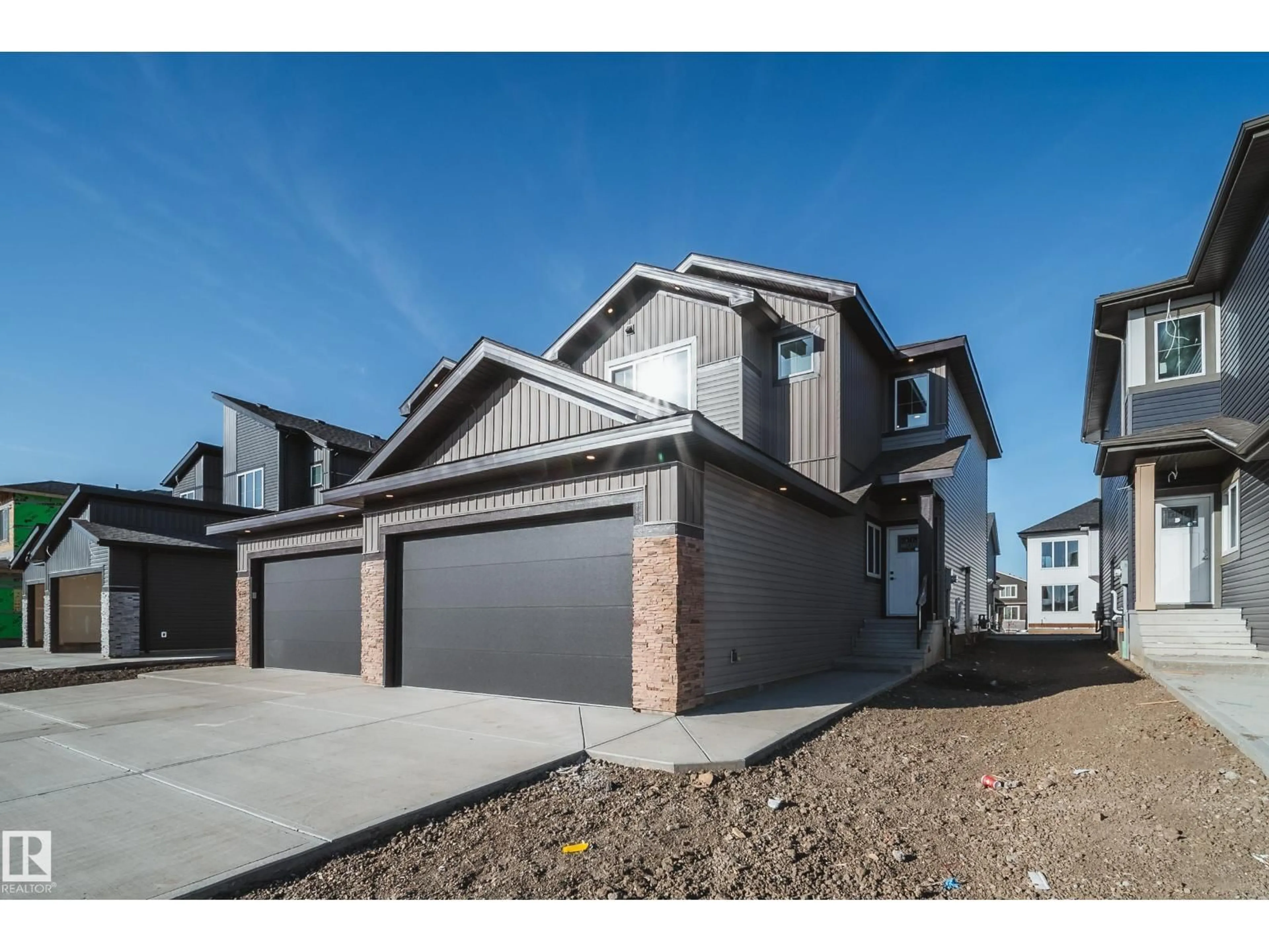 Unknown for 18 BLACKBIRD BN, Fort Saskatchewan Alberta T8L0G6