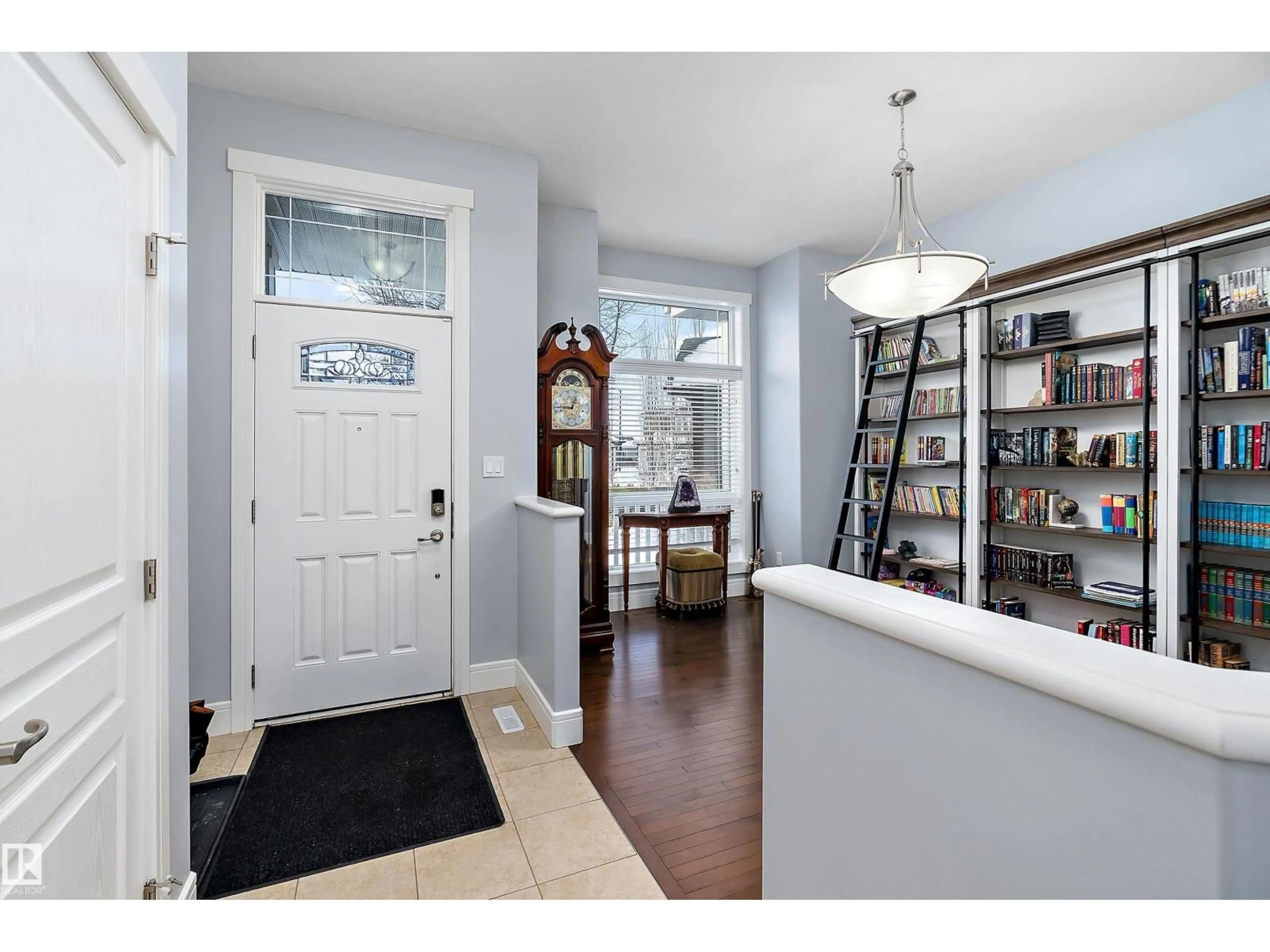 Indoor entryway for 1409 WESTERRA BA, Stony Plain Alberta T7Z0B3