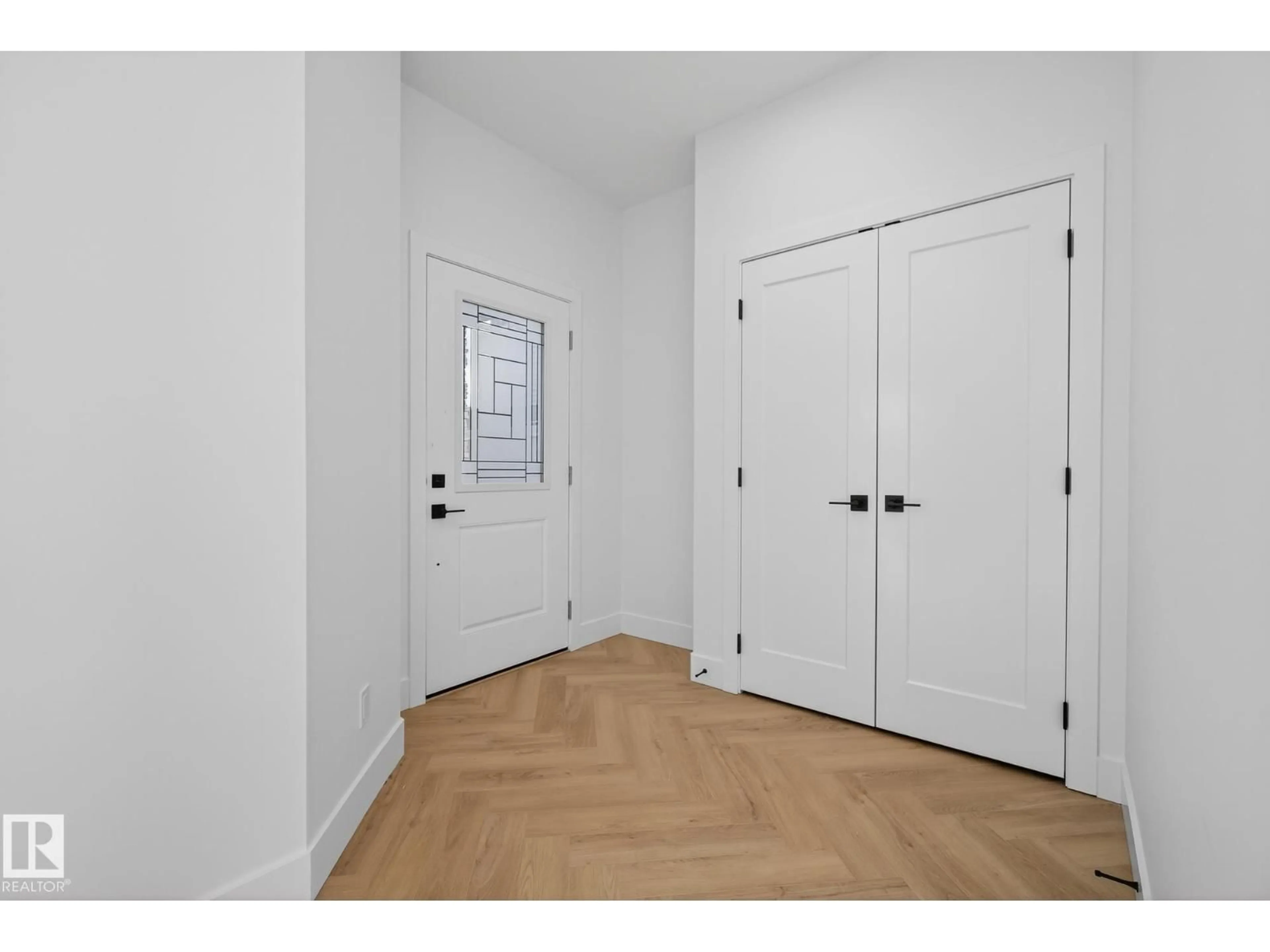 Indoor entryway for 168 CALEDON CRESCENT, Spruce Grove Alberta T7X4E3