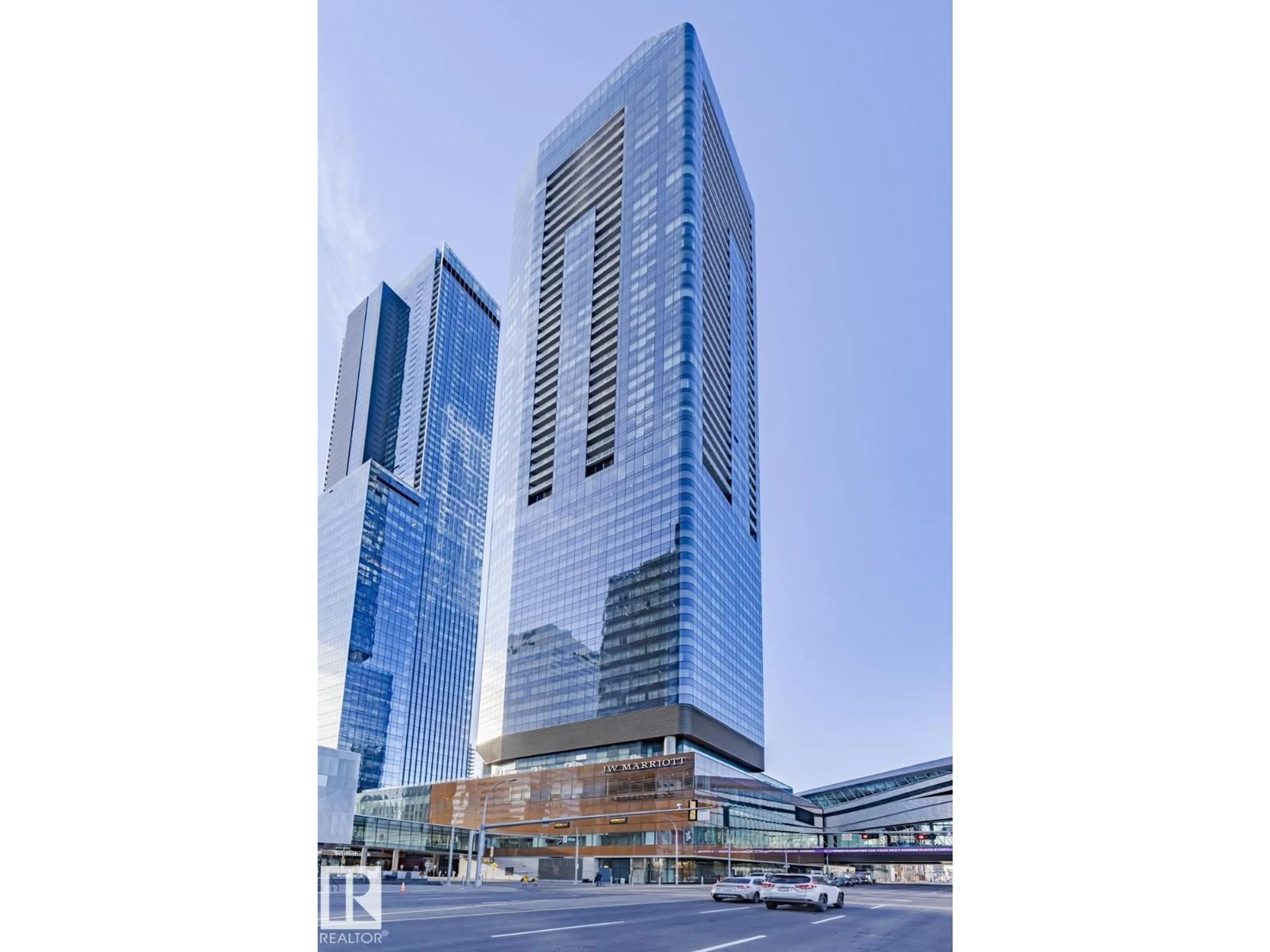 Indoor foyer for 4804 10360 102 ST NW, Edmonton Alberta T5J0K6