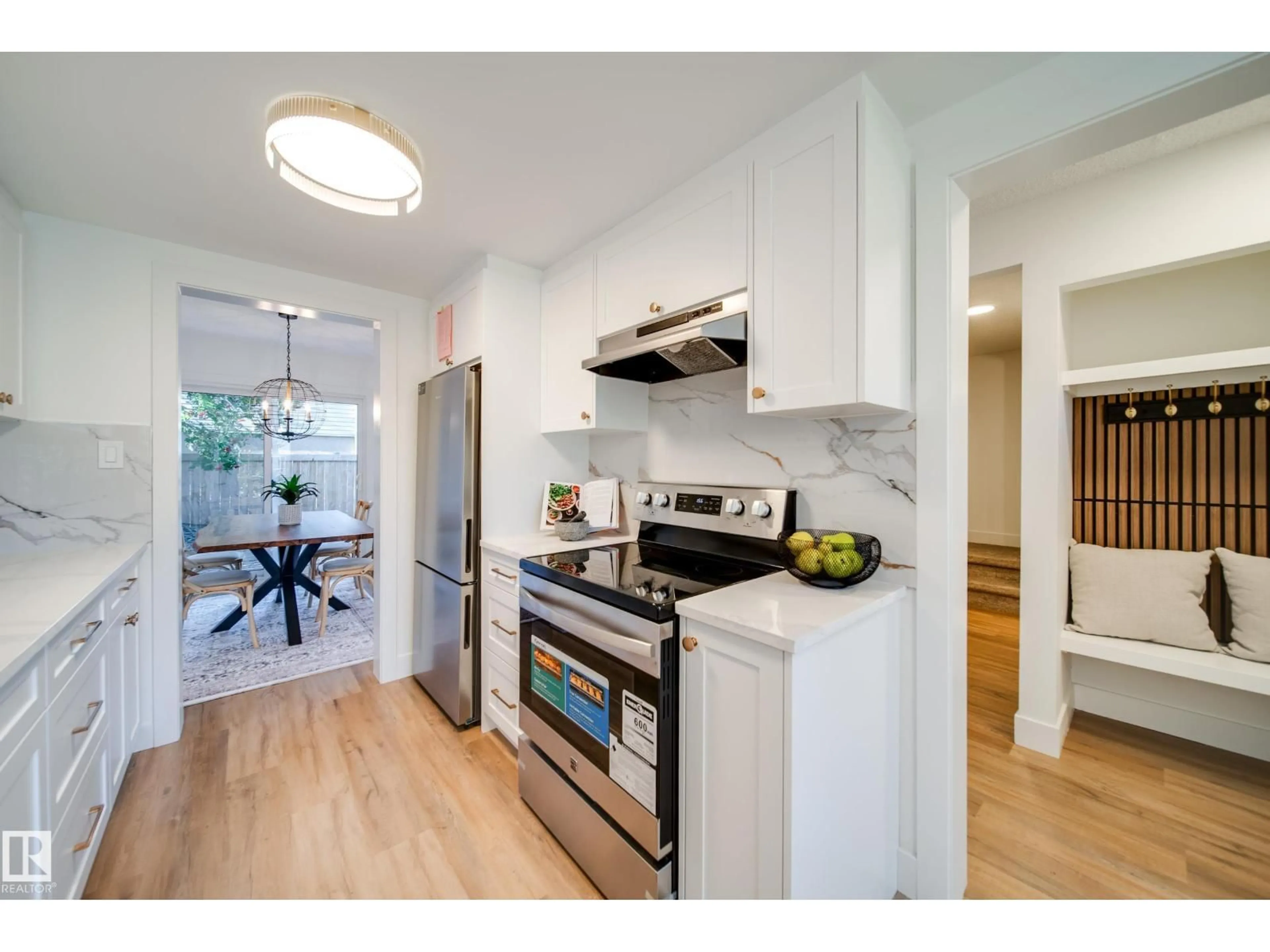 Open concept kitchen, unknown for 191 GRANDIN VG, St. Albert Alberta T8N2J3