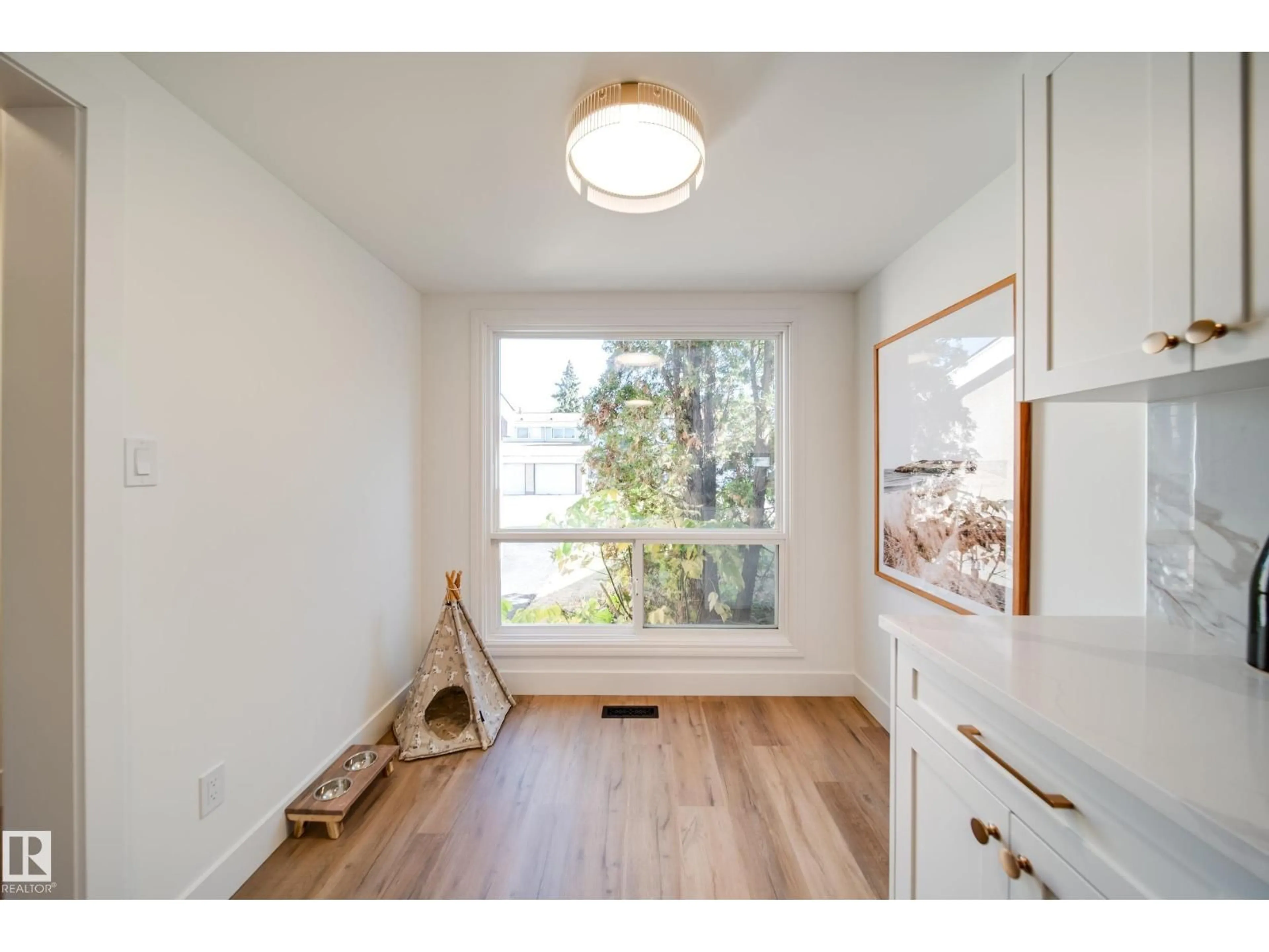 Indoor entryway for 191 GRANDIN VG, St. Albert Alberta T8N2J3