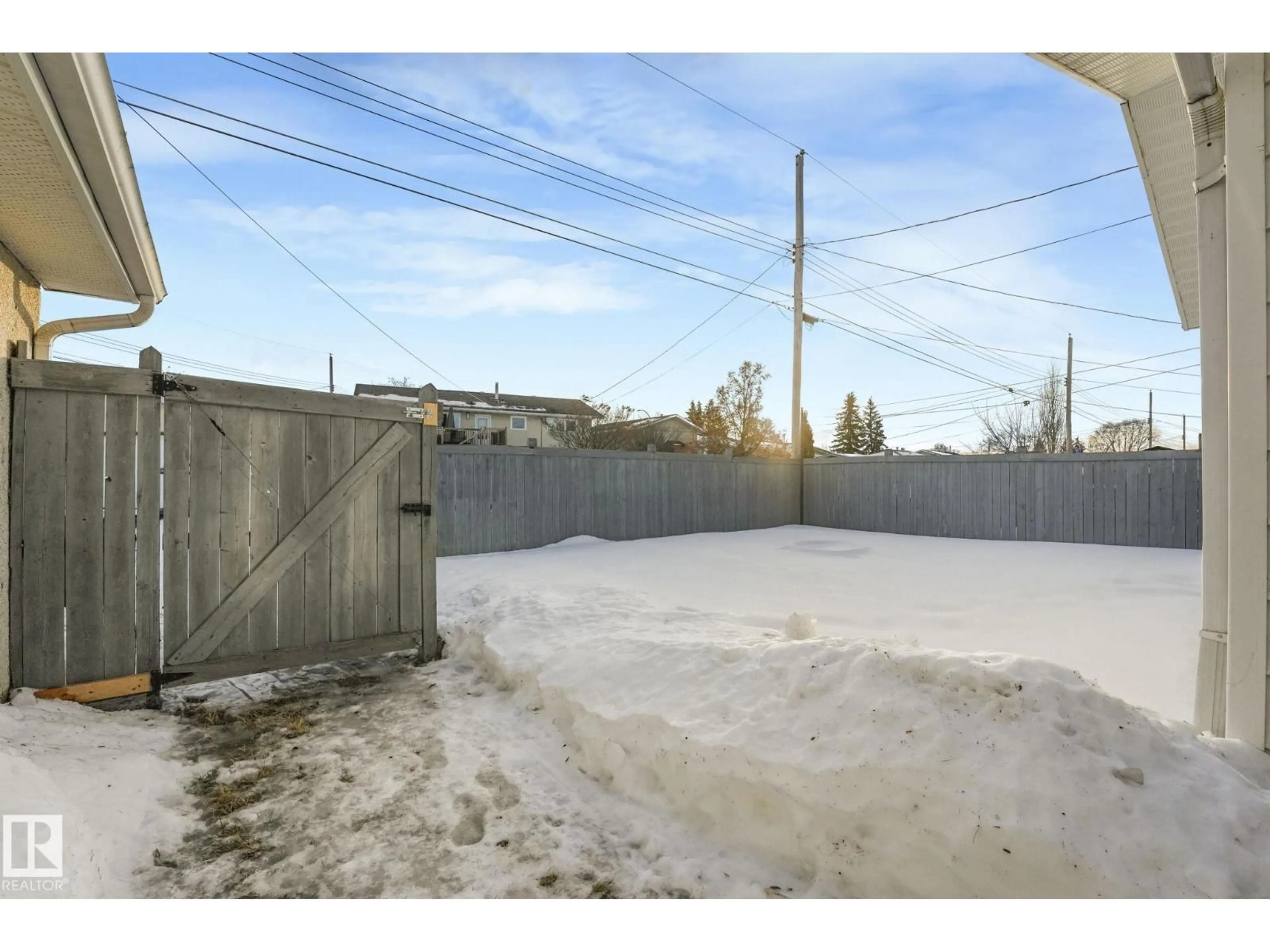 Patio, street for 58 HURON STREET, Devon Alberta T9G1S2