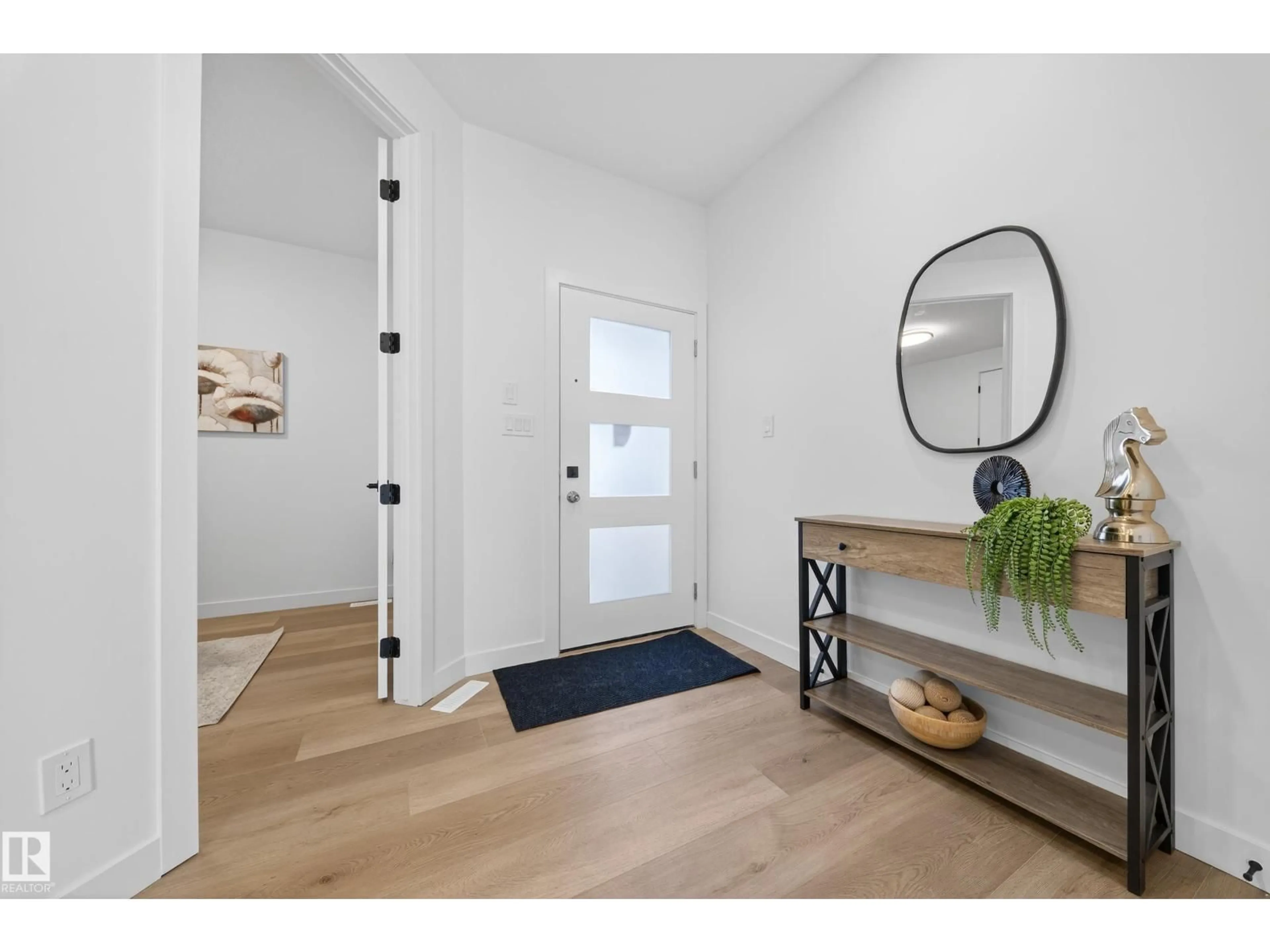 Indoor entryway for 210 CRYSTAL CREEK DR, Leduc Alberta T9E0X6