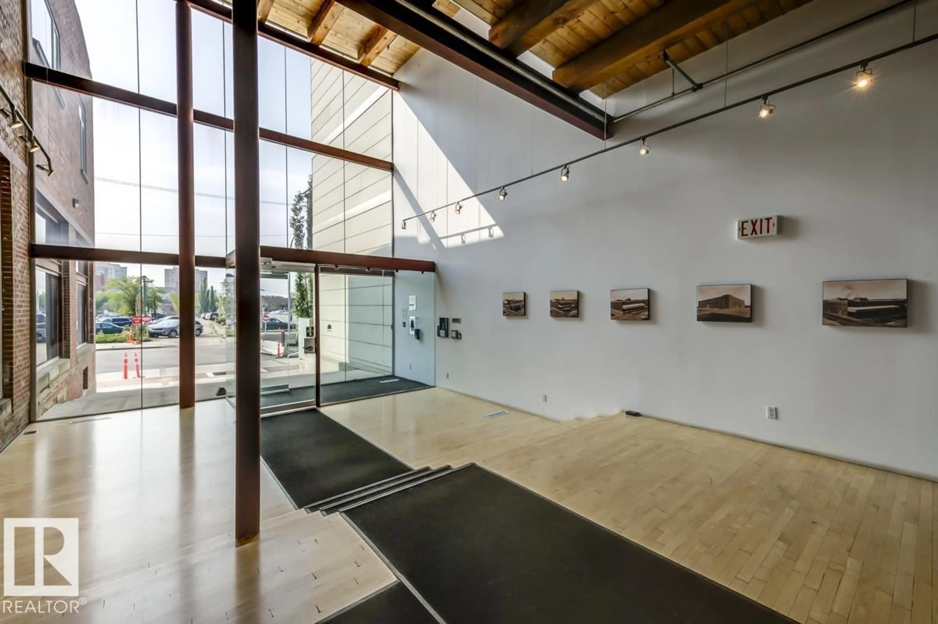 Indoor foyer for #208 - 10309 107 ST, Edmonton Alberta T5J1K3