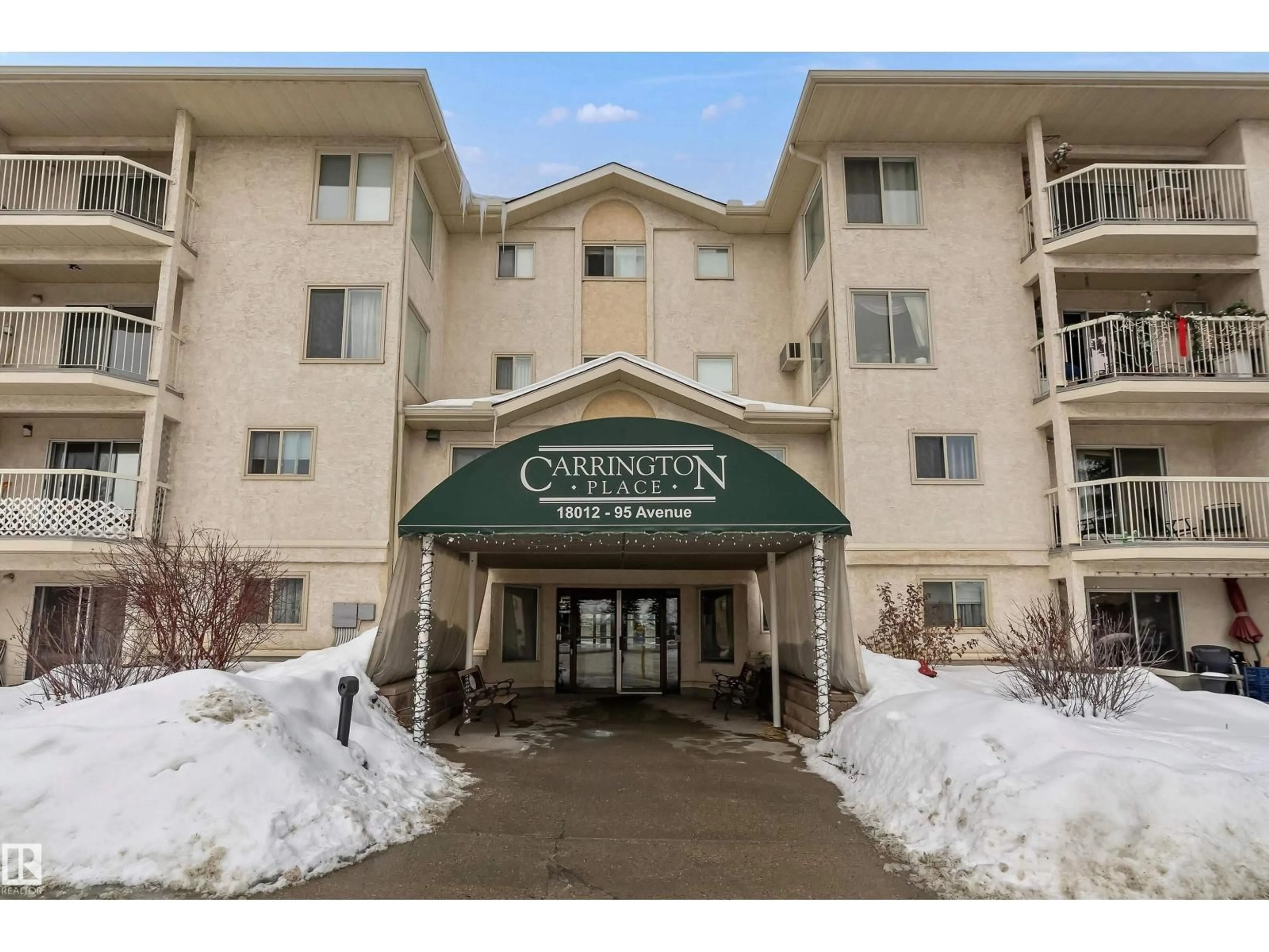 Indoor foyer for 206 - 18012 95 AV, Edmonton Alberta T5Z5Z2