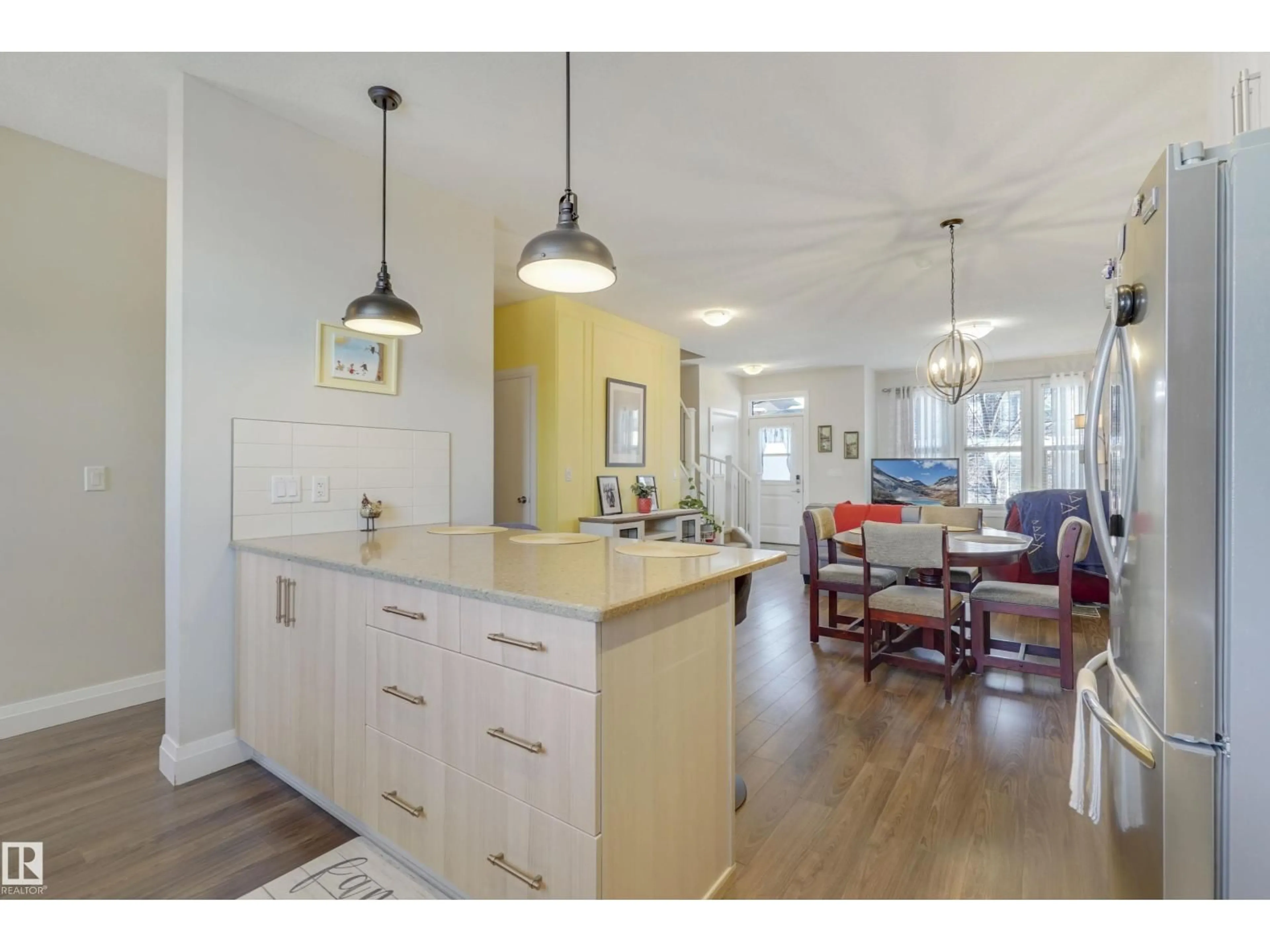 Open concept kitchen, unknown for 151 GILMORE WY, Spruce Grove Alberta T7X0M5