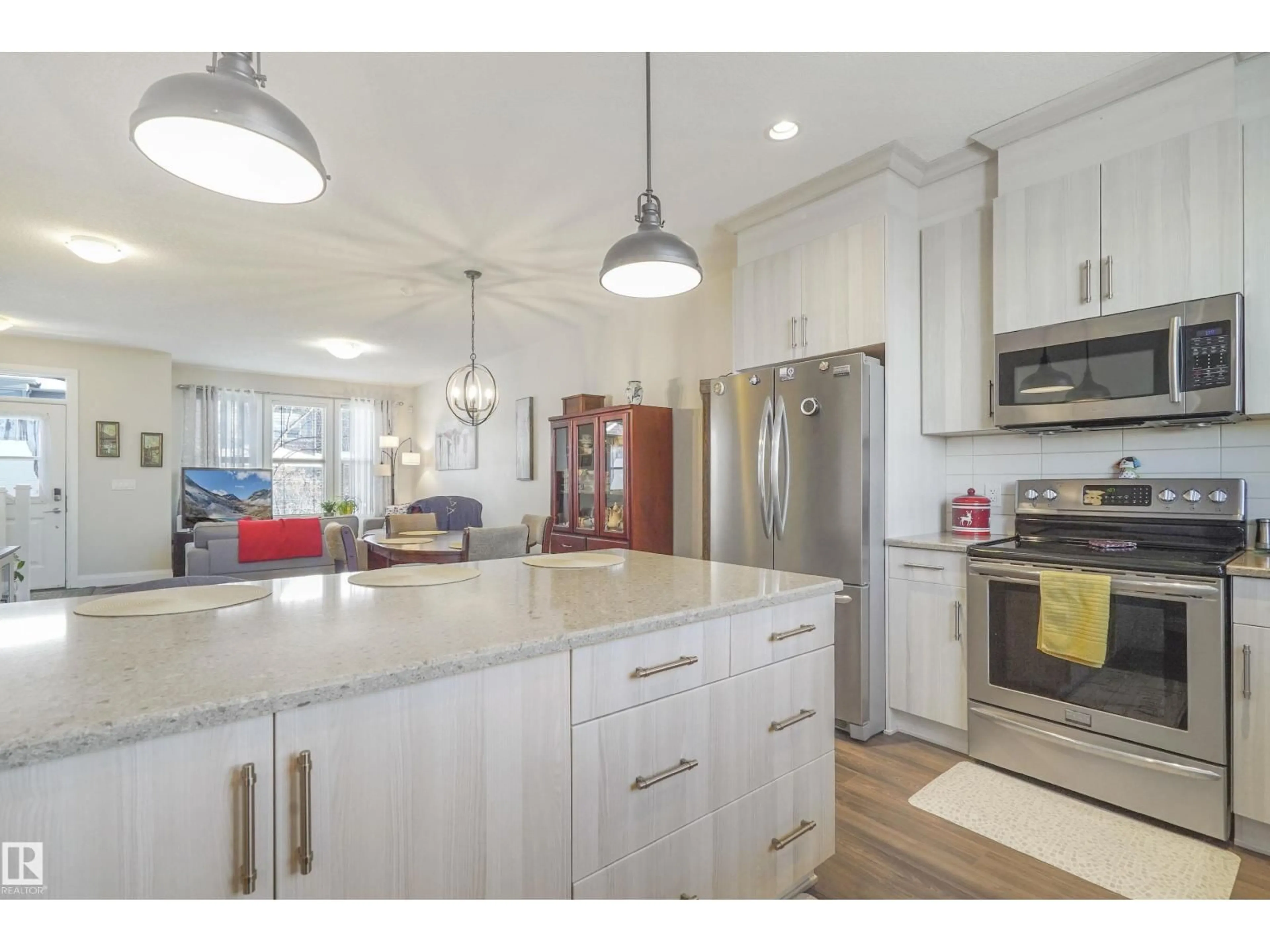 Open concept kitchen, unknown for 151 GILMORE WY, Spruce Grove Alberta T7X0M5