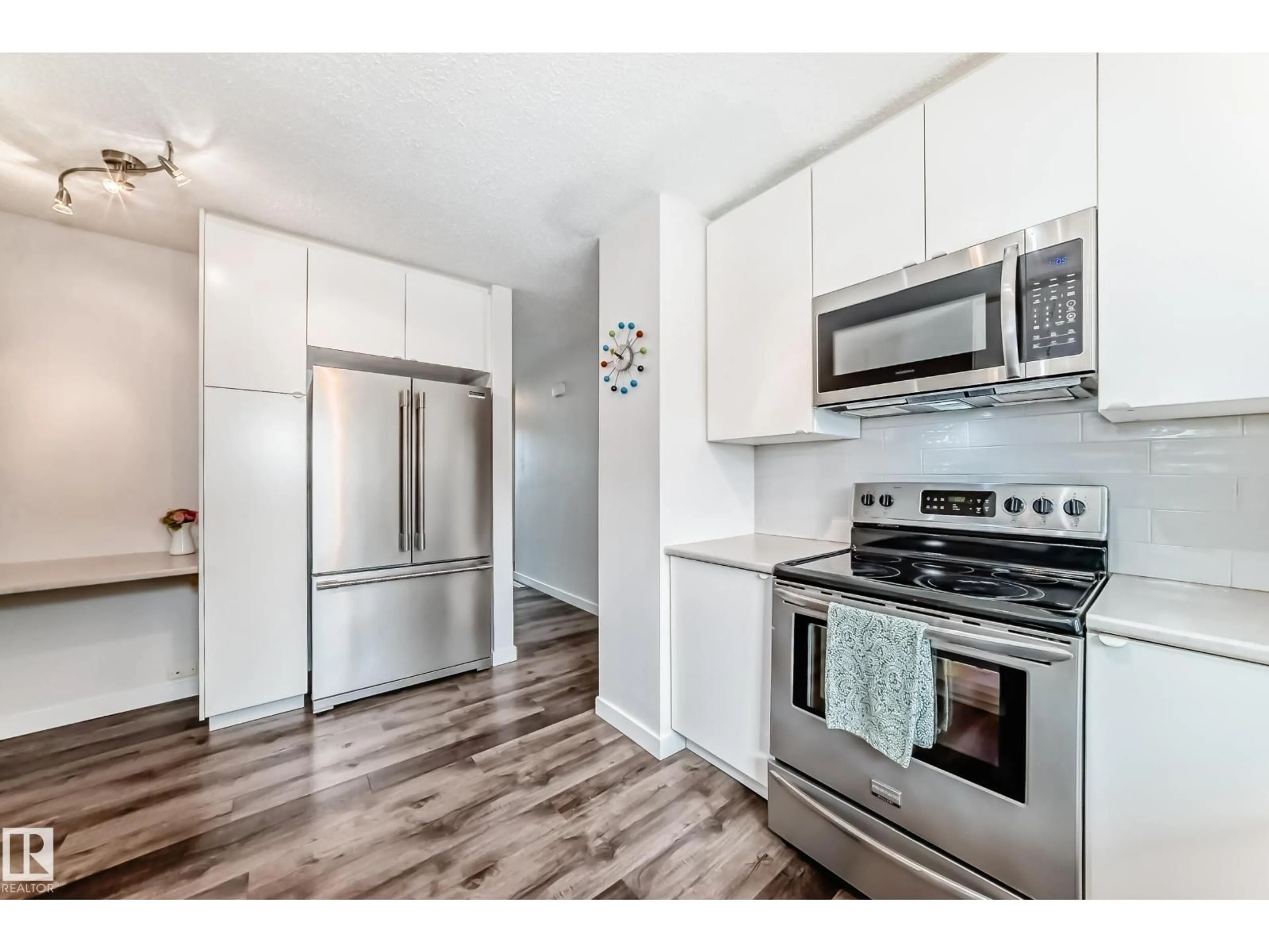 Unknown for NW - 8415 72 ST, Edmonton Alberta T6B1Y3