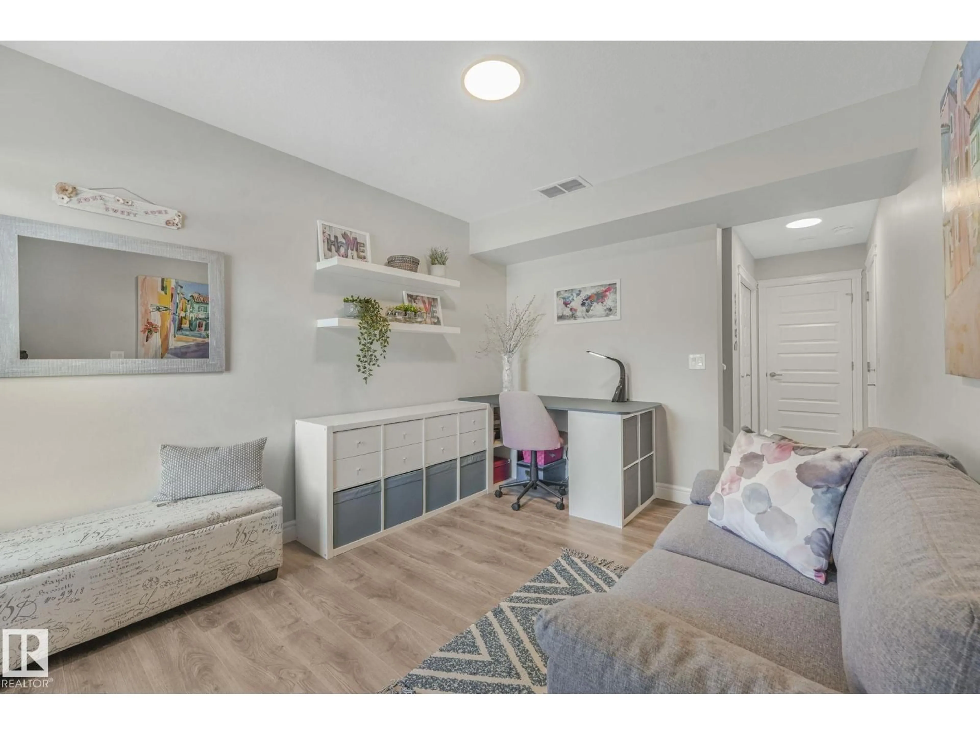 Unknown for 7648 KORULUK PL, Edmonton Alberta T6W4R7