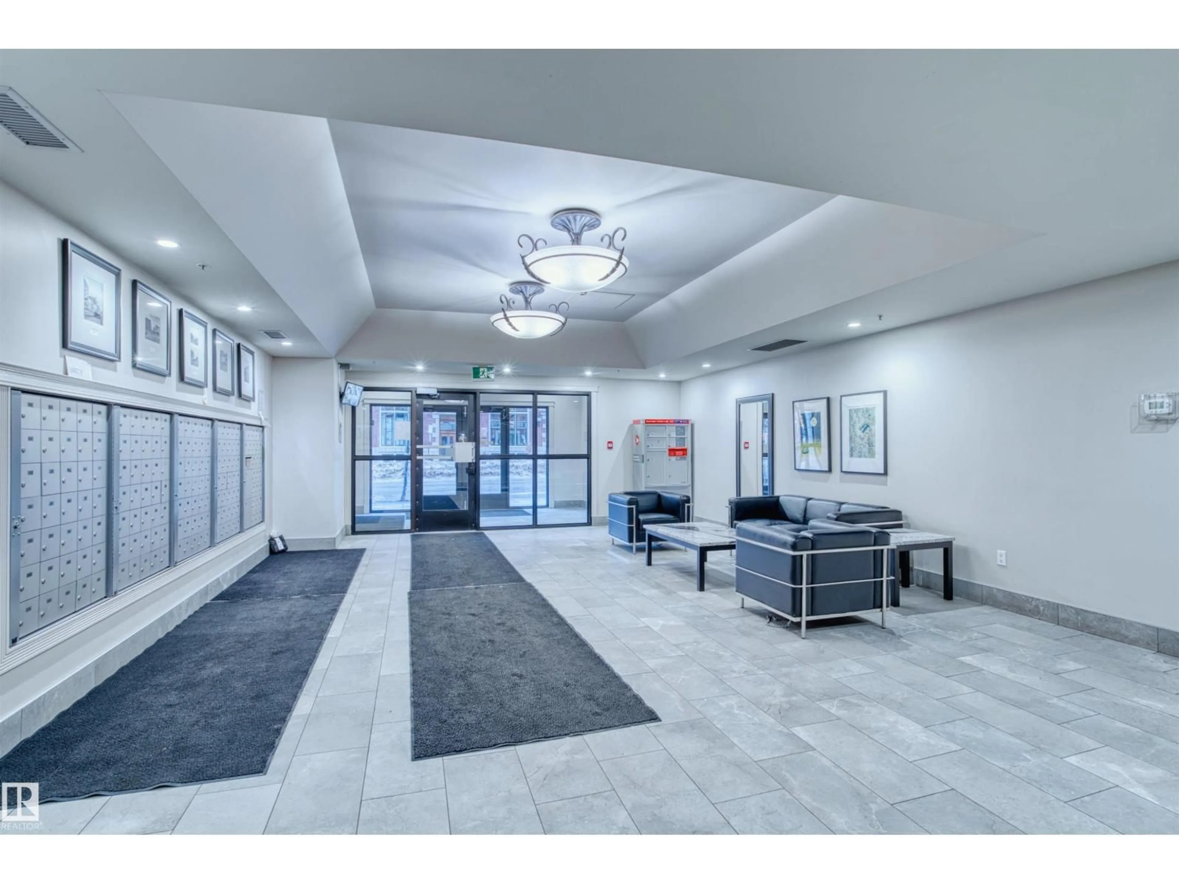 Indoor foyer for 2301 - 10180 104 ST NW, Edmonton Alberta T5J1A7