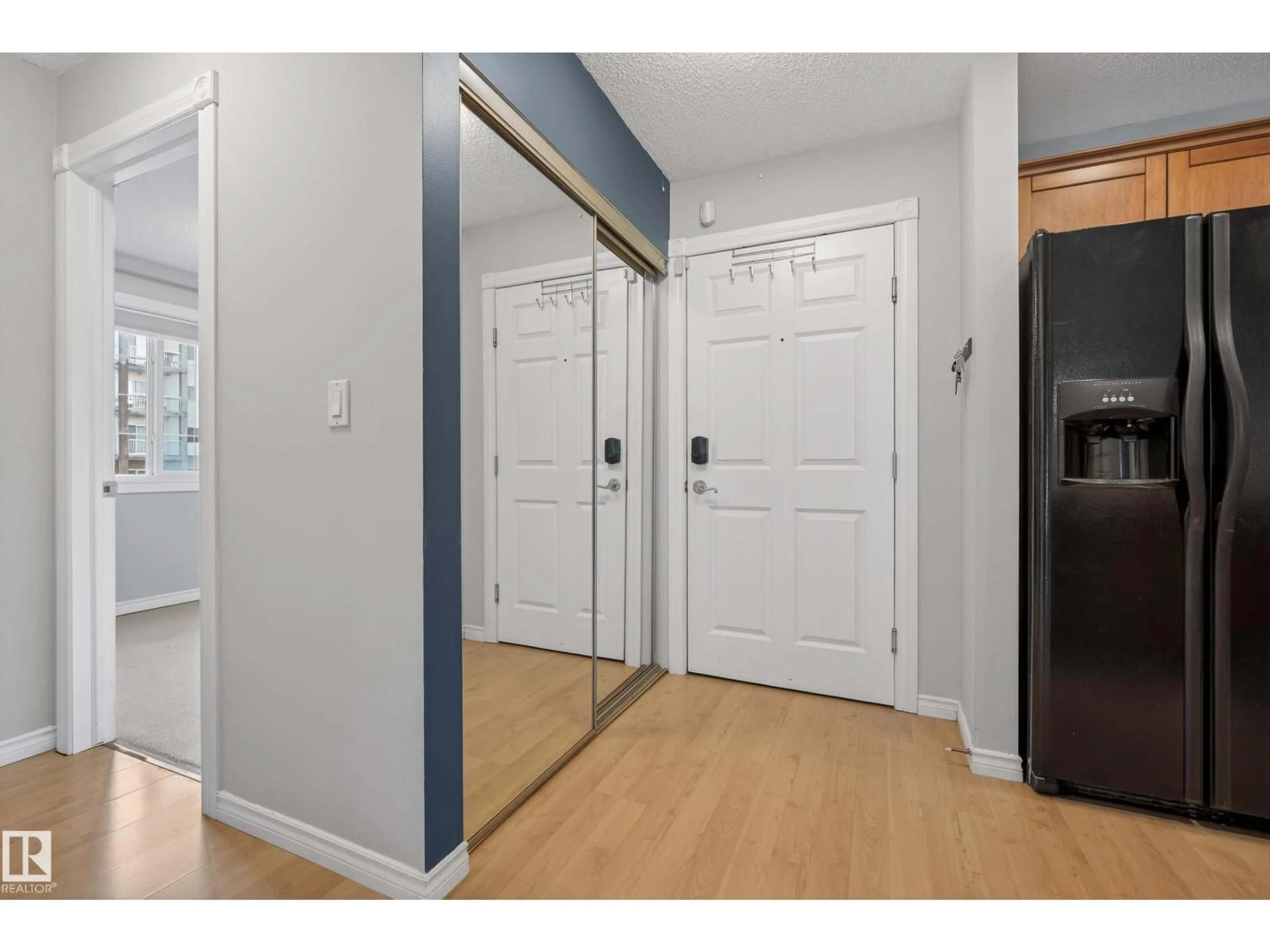 Indoor entryway for #101 - 12110 106 AV, Edmonton Alberta T5N4R9