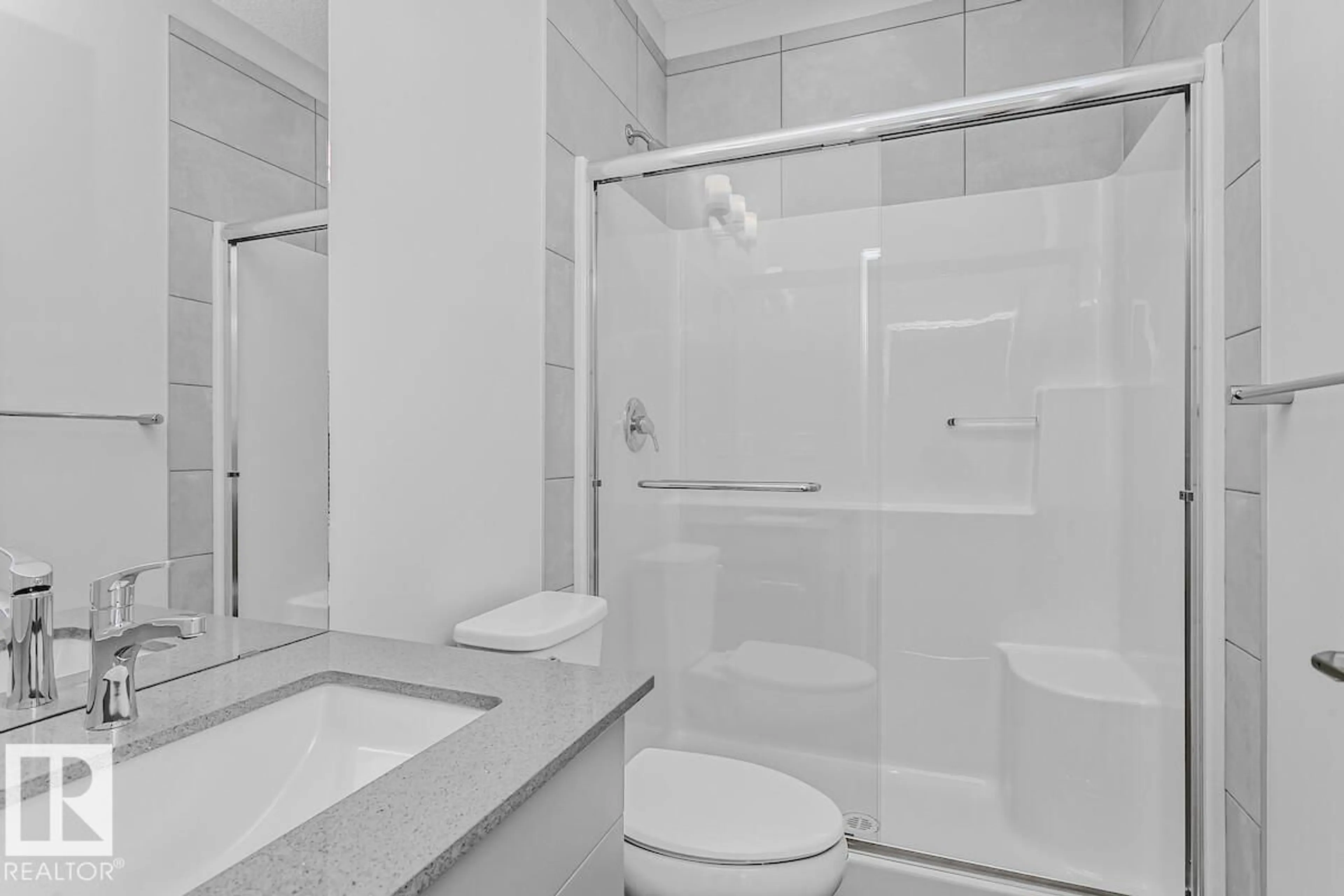 Standard bathroom, unknown for 317 EDGEMONT DR, Edmonton Alberta T6M3G7