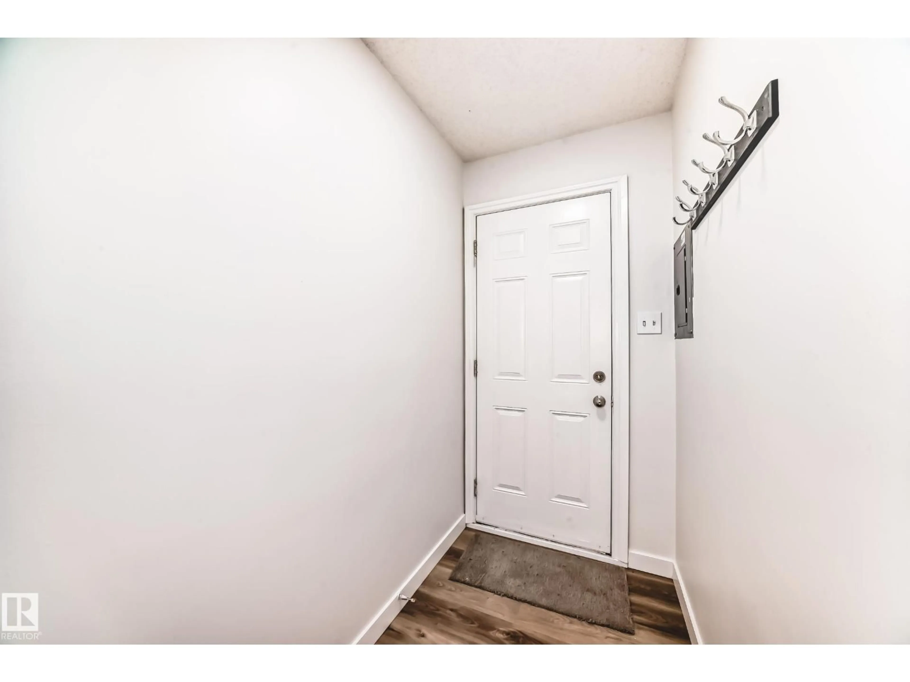 Indoor entryway for NW - 13319 85 ST, Edmonton Alberta T5E2Z8