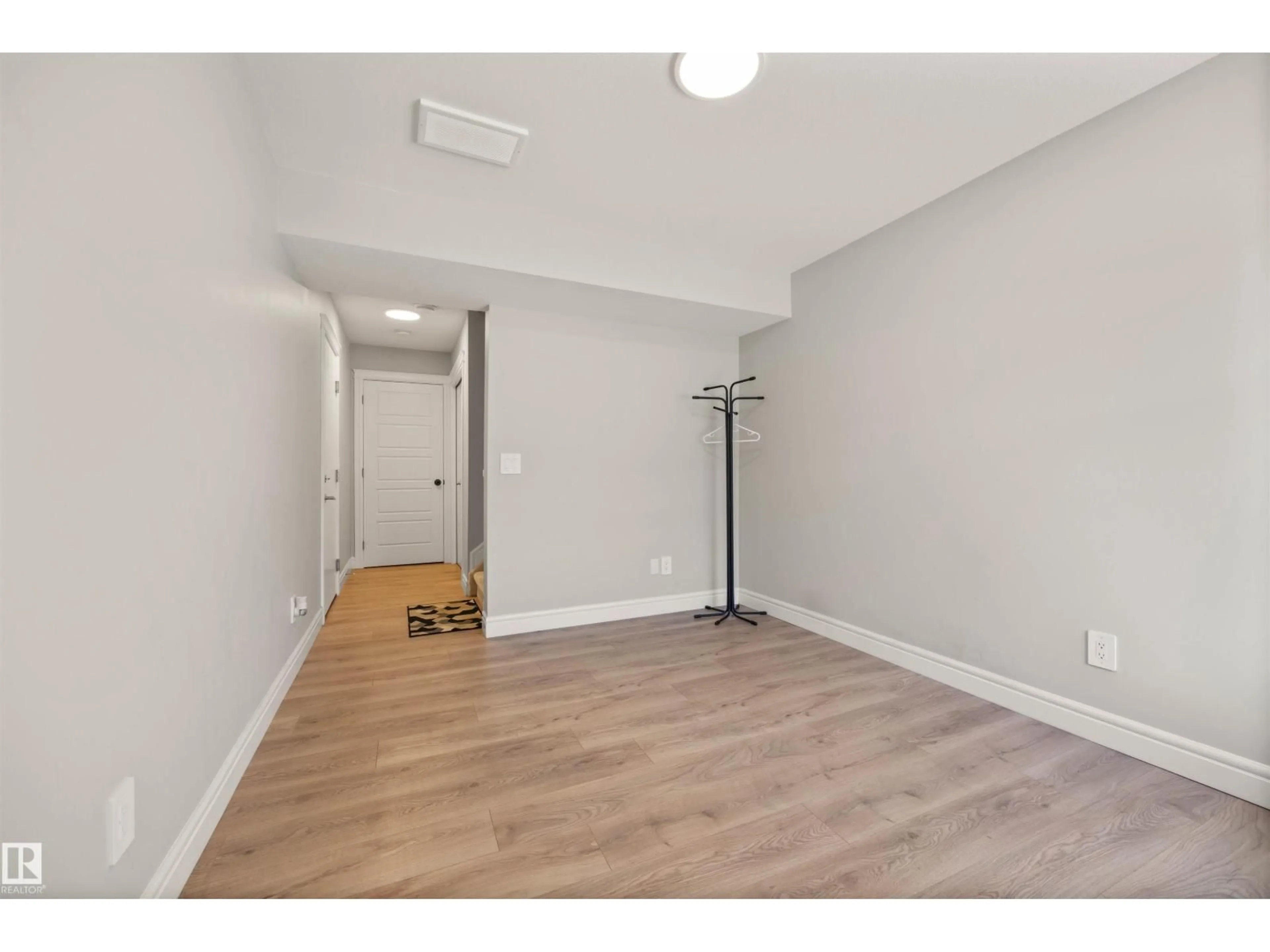 Unknown for LI SW - 7828 KORULUK LINK, Edmonton Alberta T6W4V1